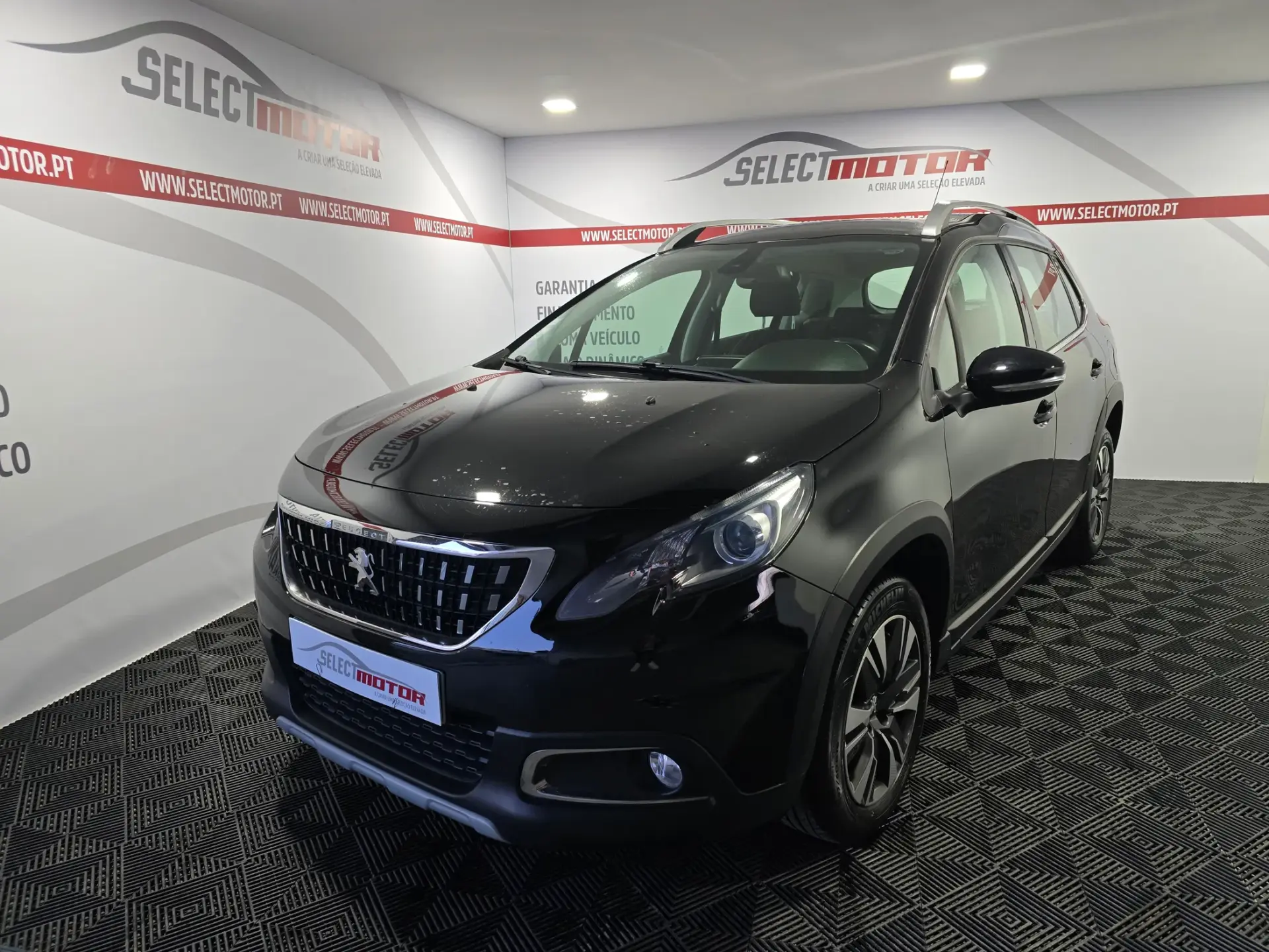 Peugeot 2008 1.2 PureTech Allure 2
