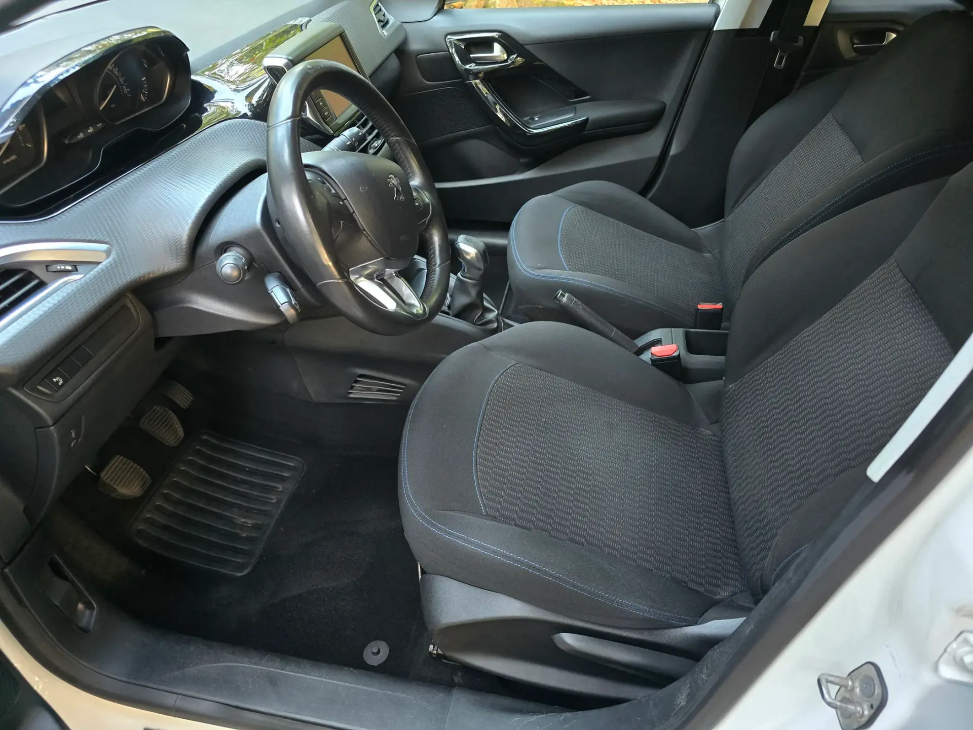 Peugeot 208 1.2 PureTech Active 22