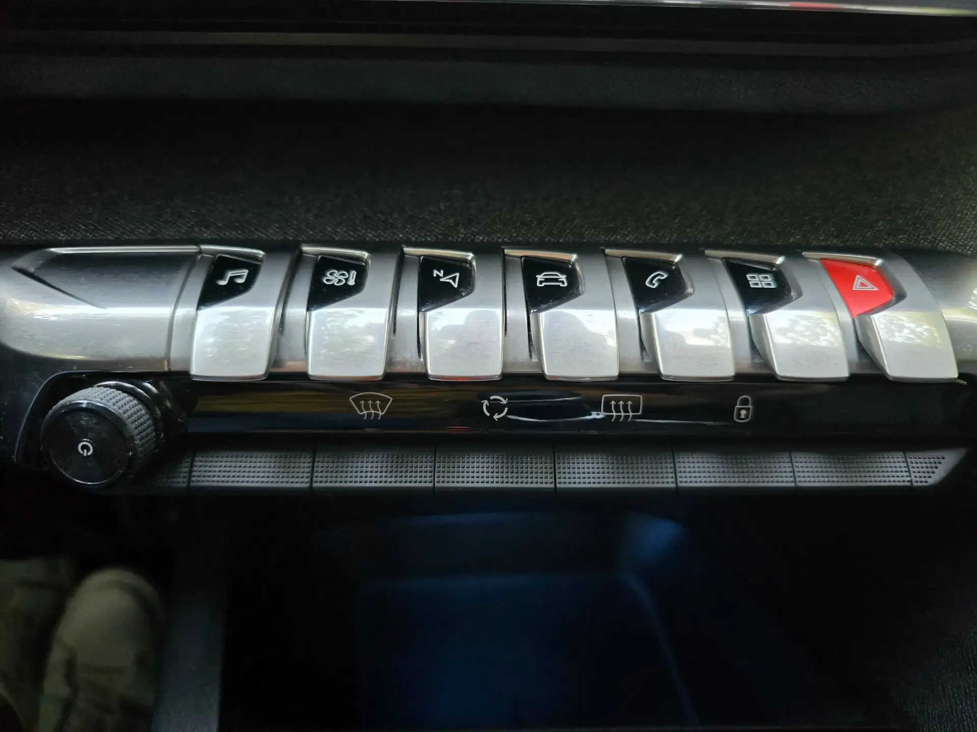 Peugeot 3008 1.2 PureTech Allure 15