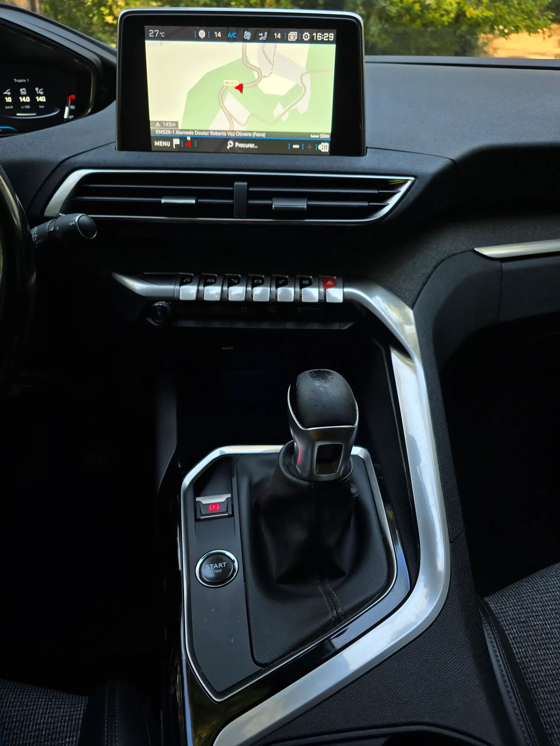 Peugeot 3008 1.2 PureTech Allure 16