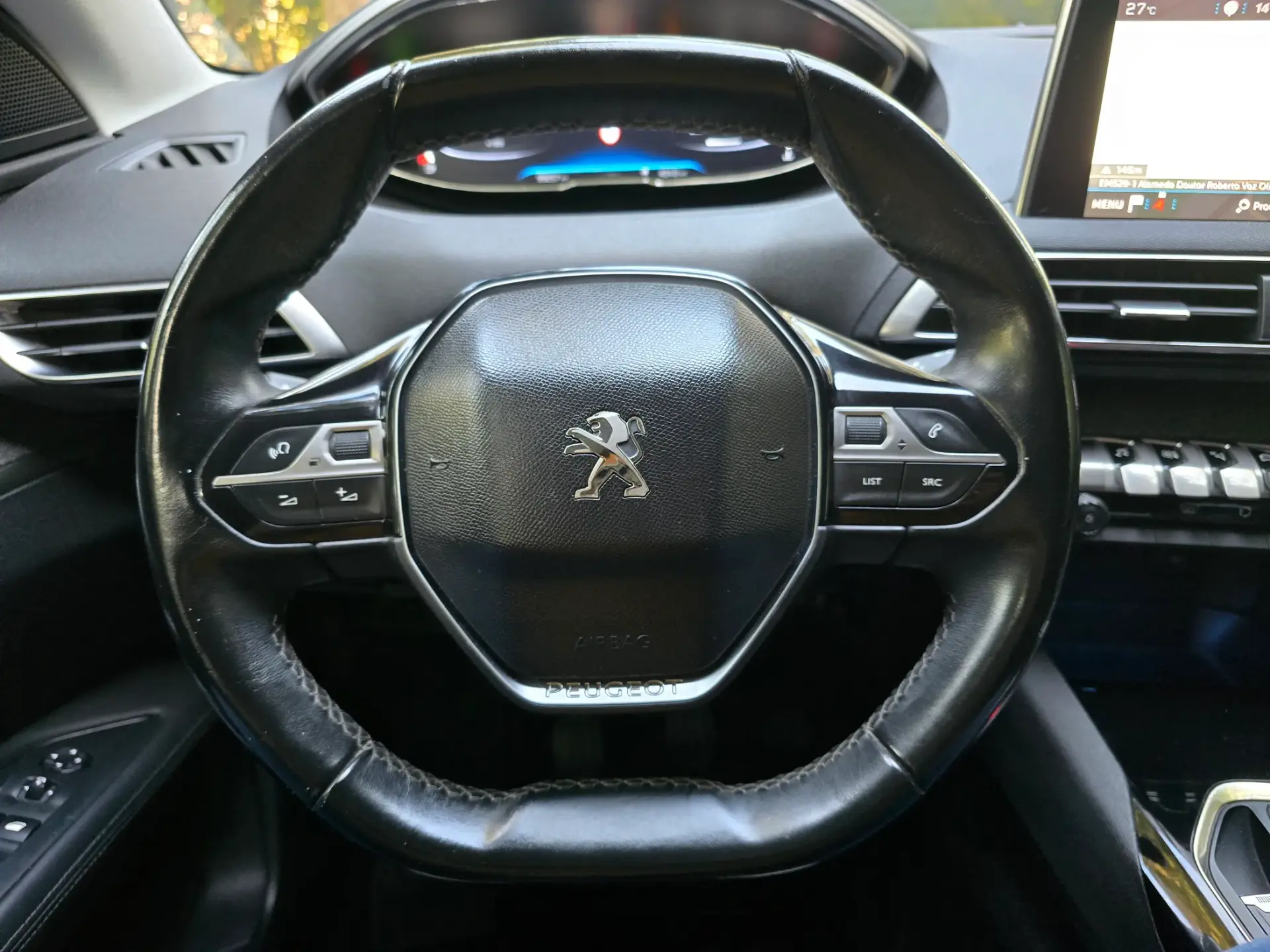 Peugeot 3008 1.2 PureTech Allure 17