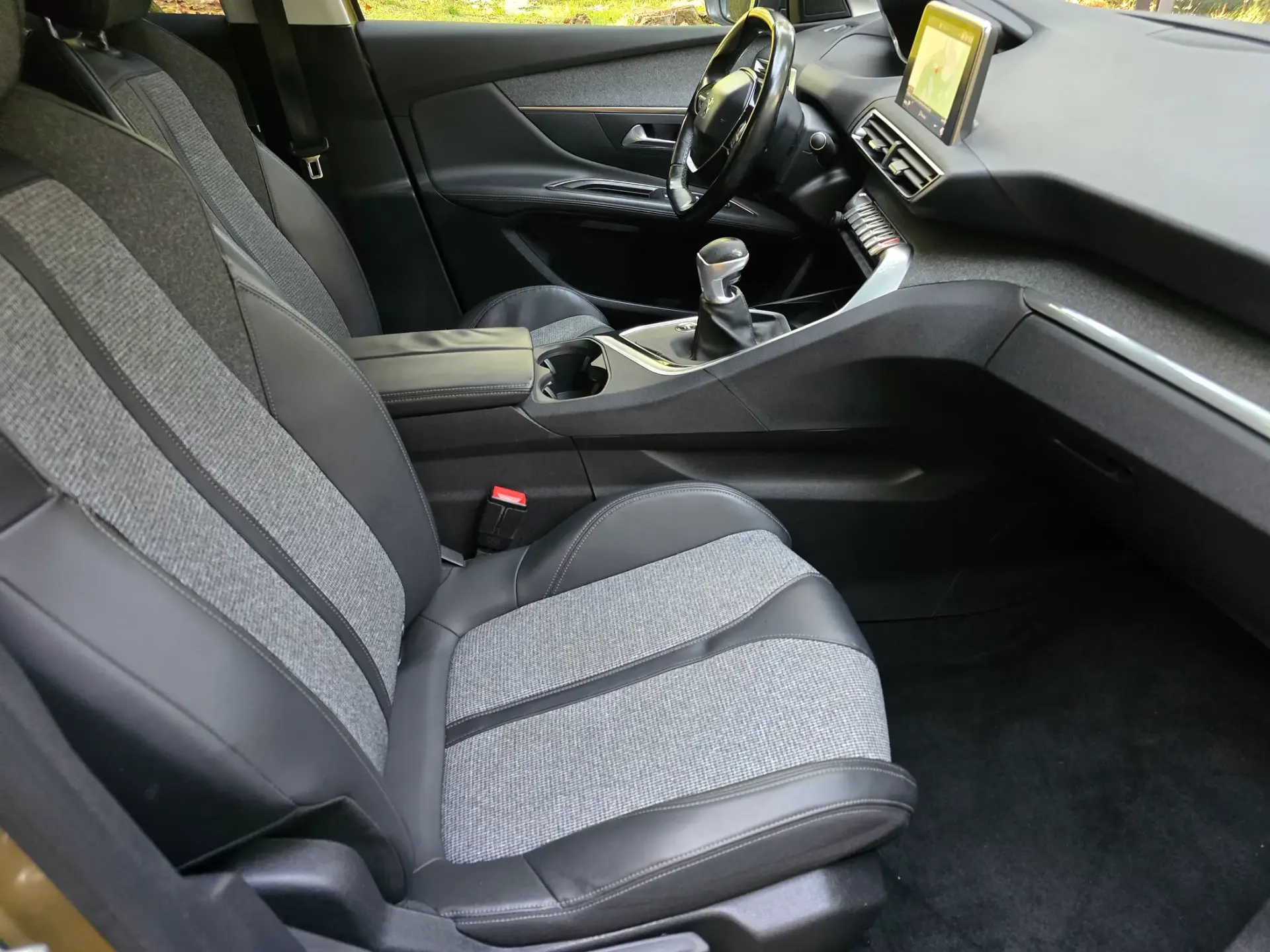 Peugeot 3008 1.2 PureTech Allure 24