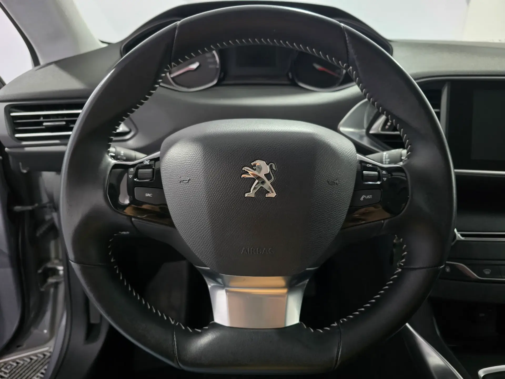 Peugeot 308 1.6 BlueHDi Allure 14