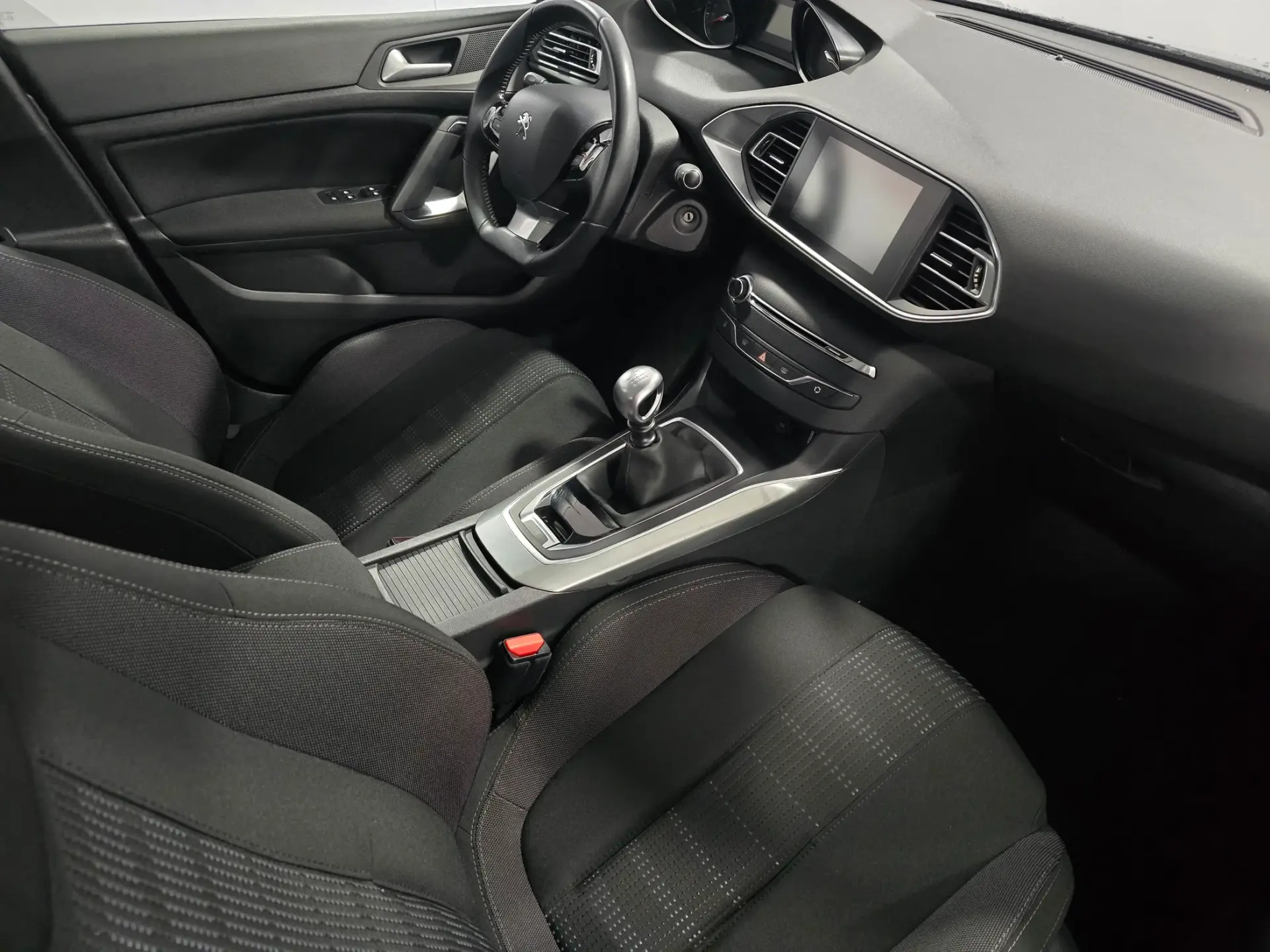 Peugeot 308 1.6 BlueHDi Allure 22