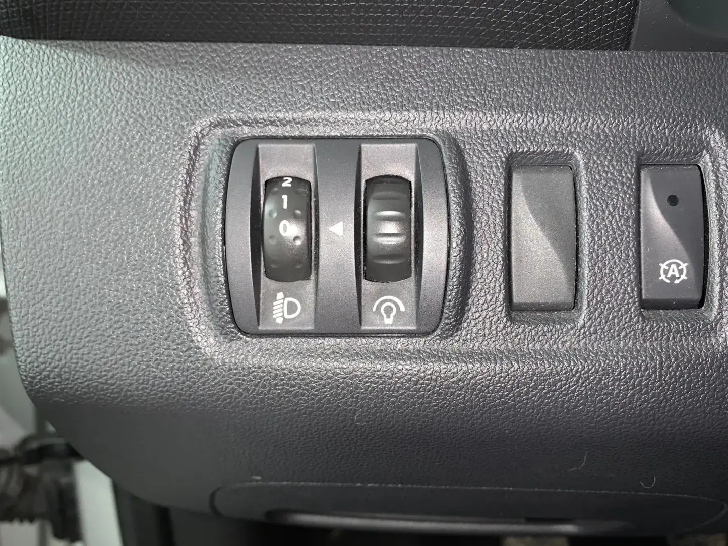 Renault Clio 1.5 dCi Dynamique S 9