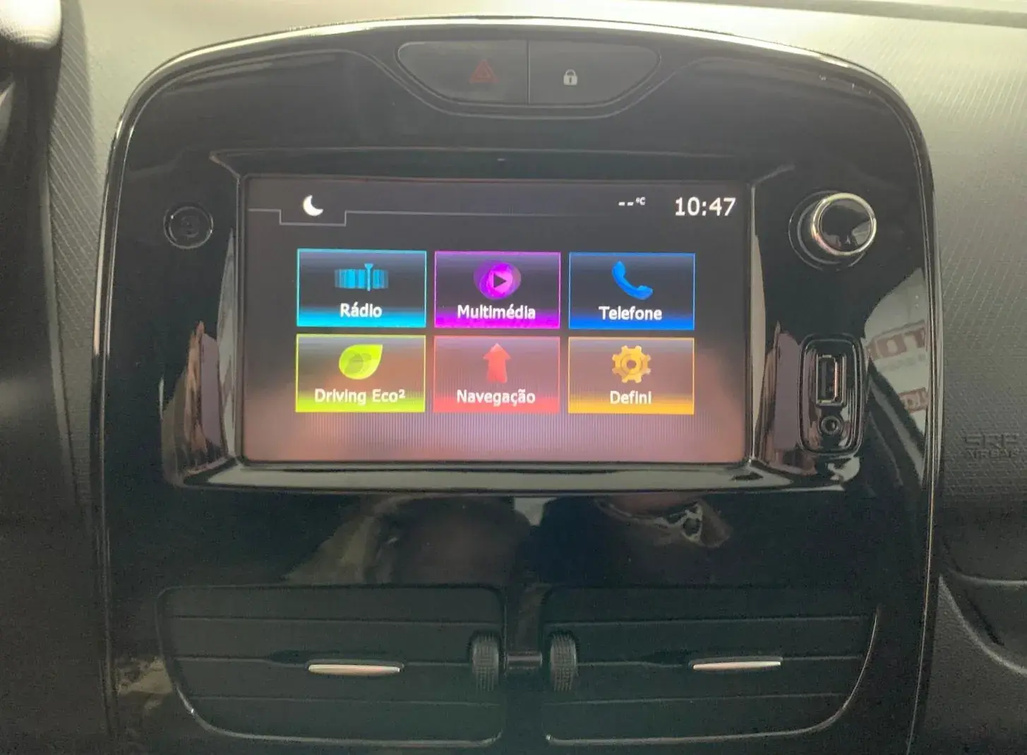 Renault Clio 1.5 dCi Dynamique S 14