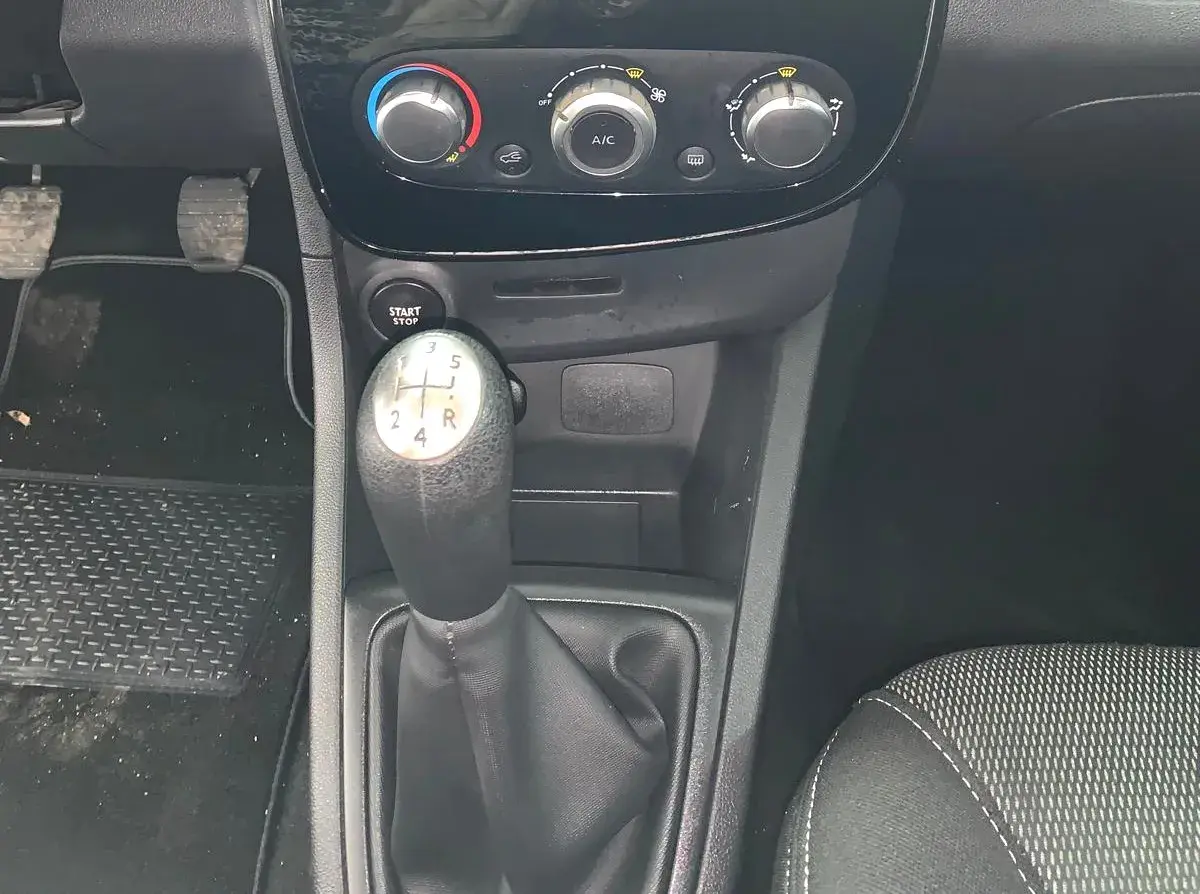 Renault Clio 1.5 dCi Dynamique S 16