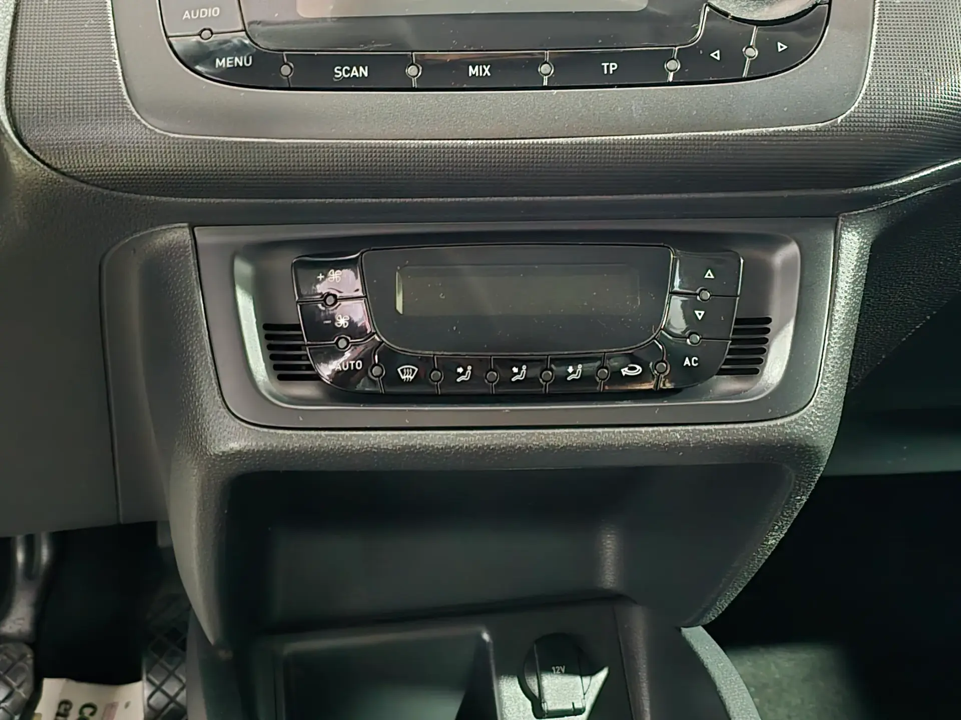 SEAT Ibiza 1.2 12V Sport 7