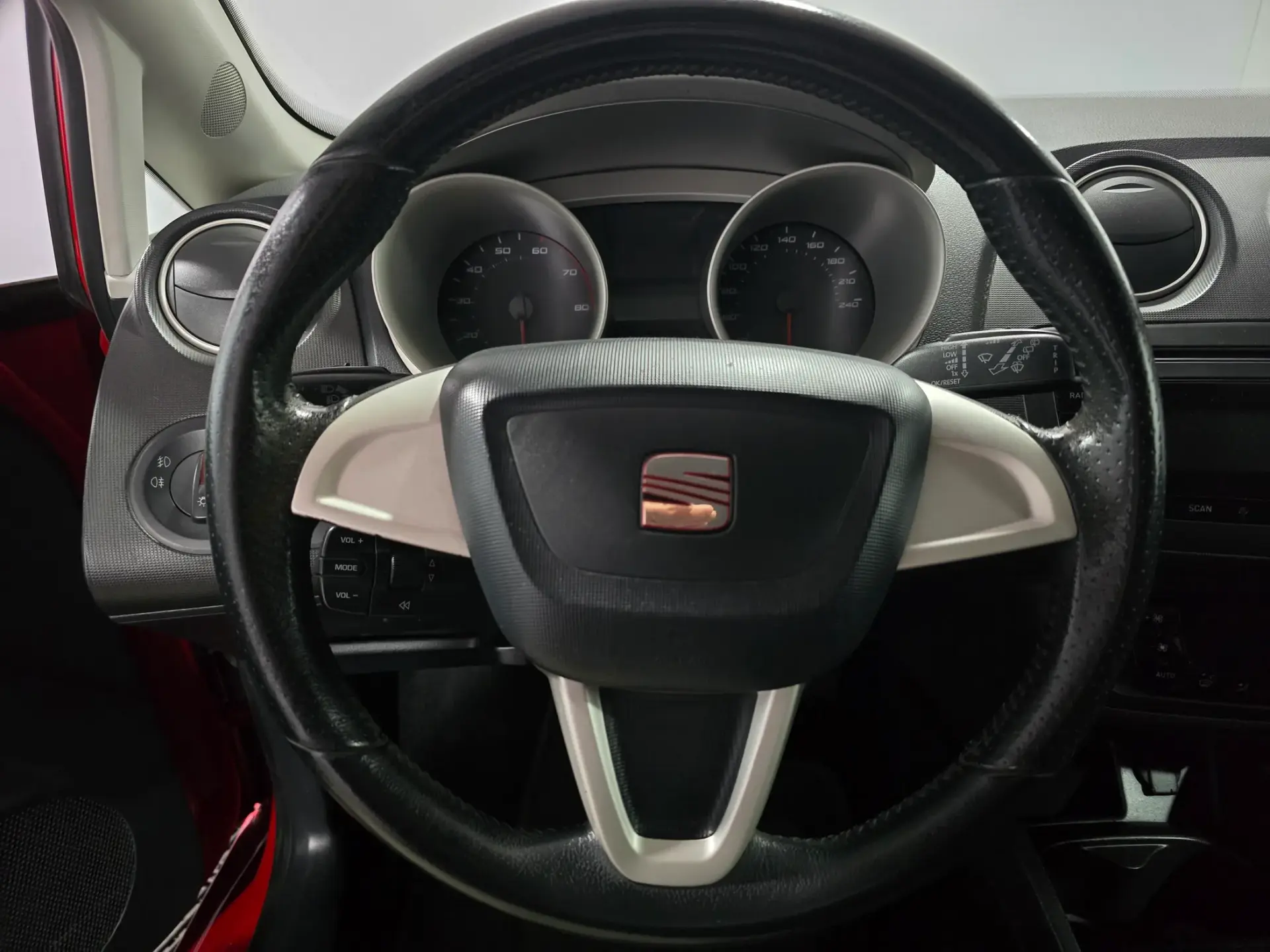 SEAT Ibiza 1.2 12V Sport 10