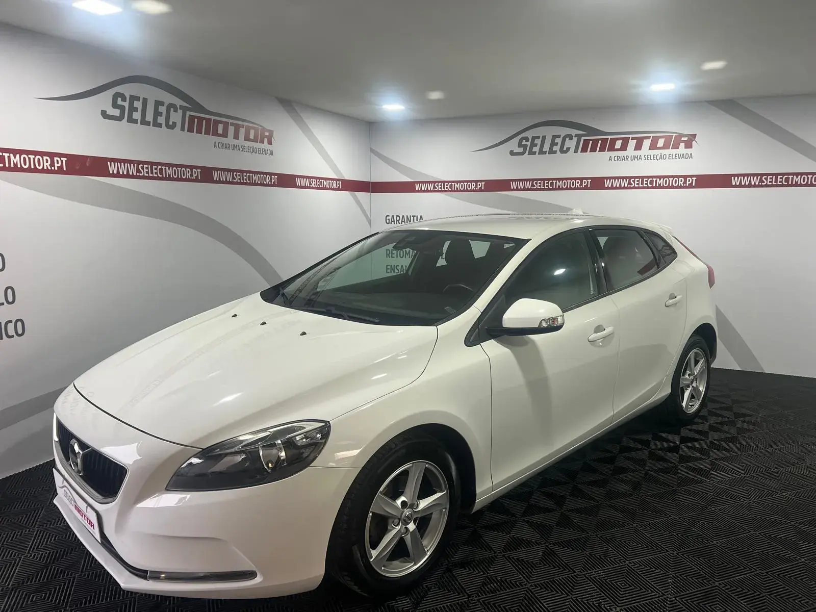 Volvo V40 2.0 D2 Momentum 2