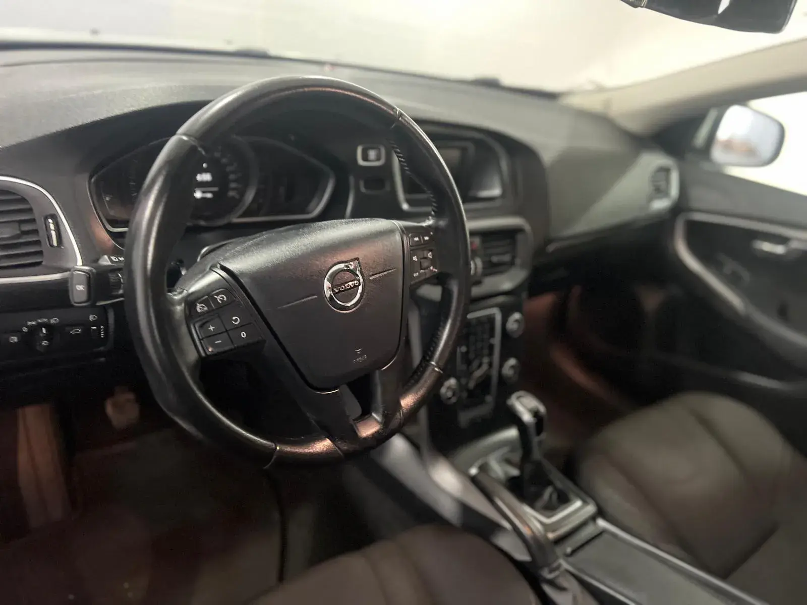Volvo V40 2.0 D2 Momentum 7
