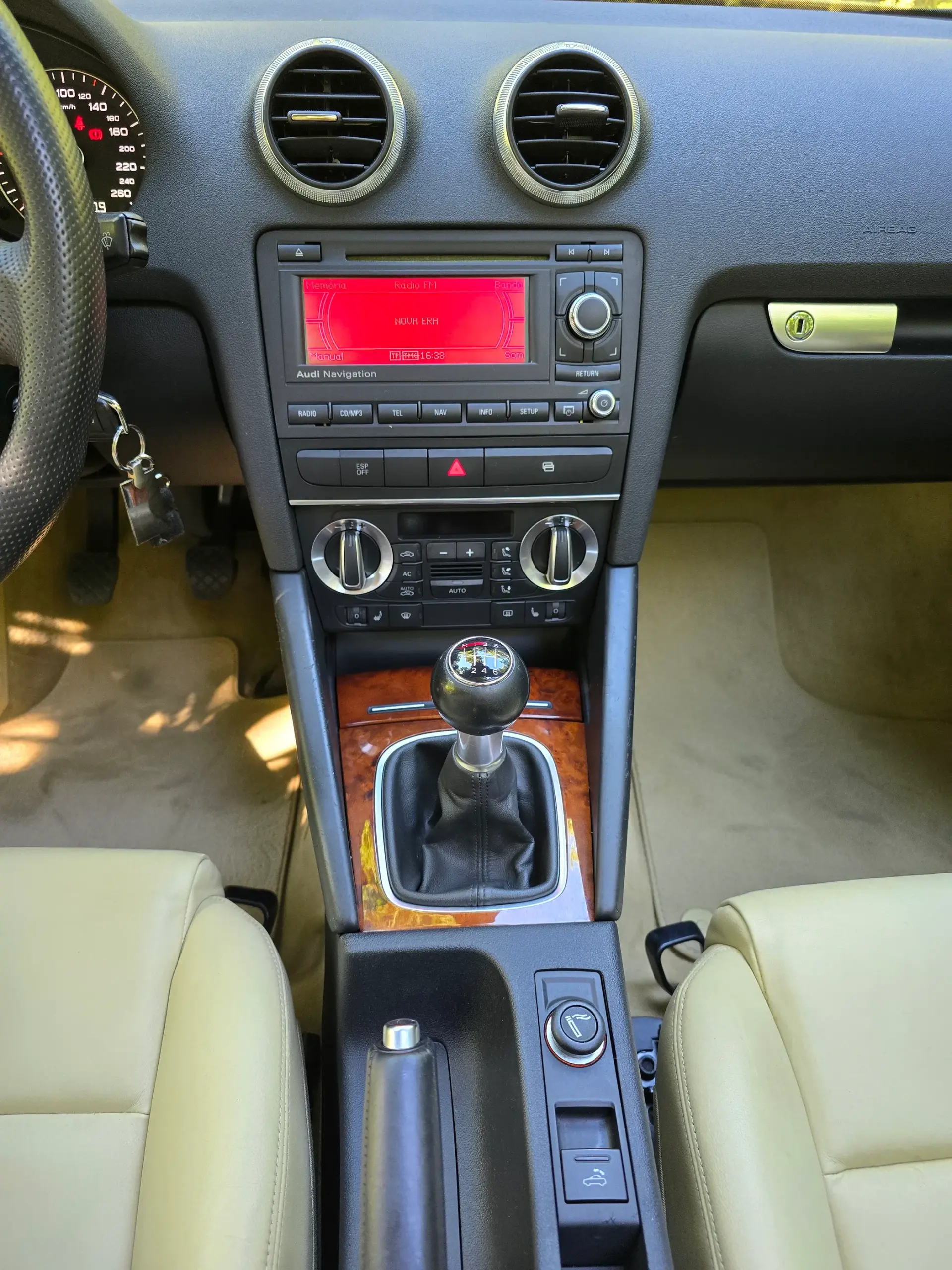 Audi A3 Cabrio 1.8 TFSi Attraction 15