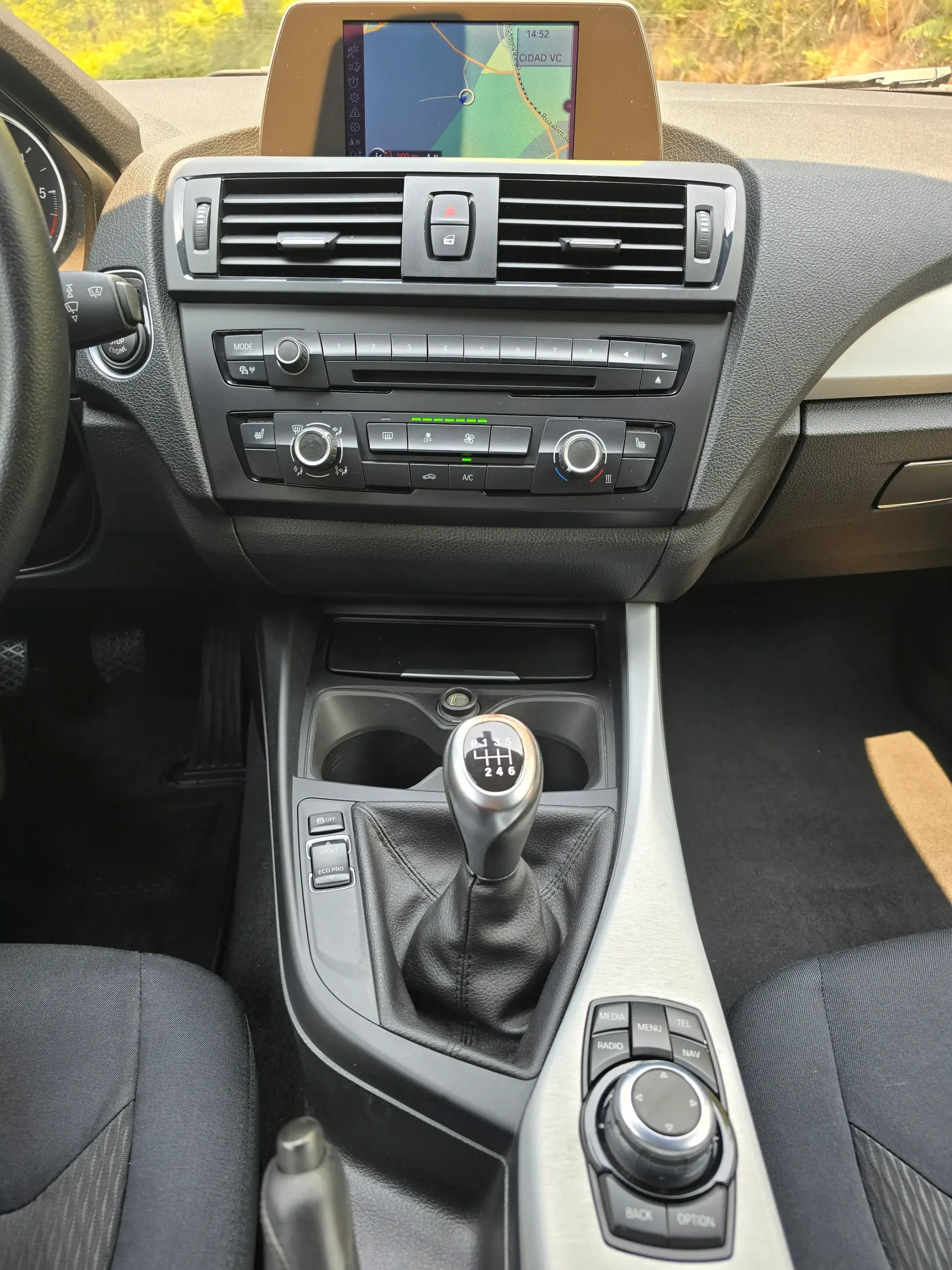 BMW 118 d Line Urban 17