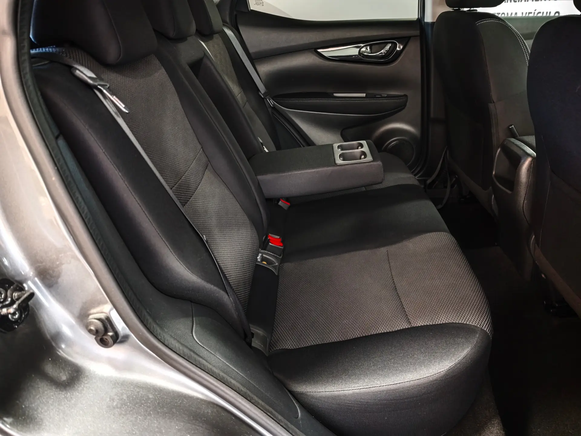 Nissan Qashqai 1.5 dCi N-Connecta 18 21