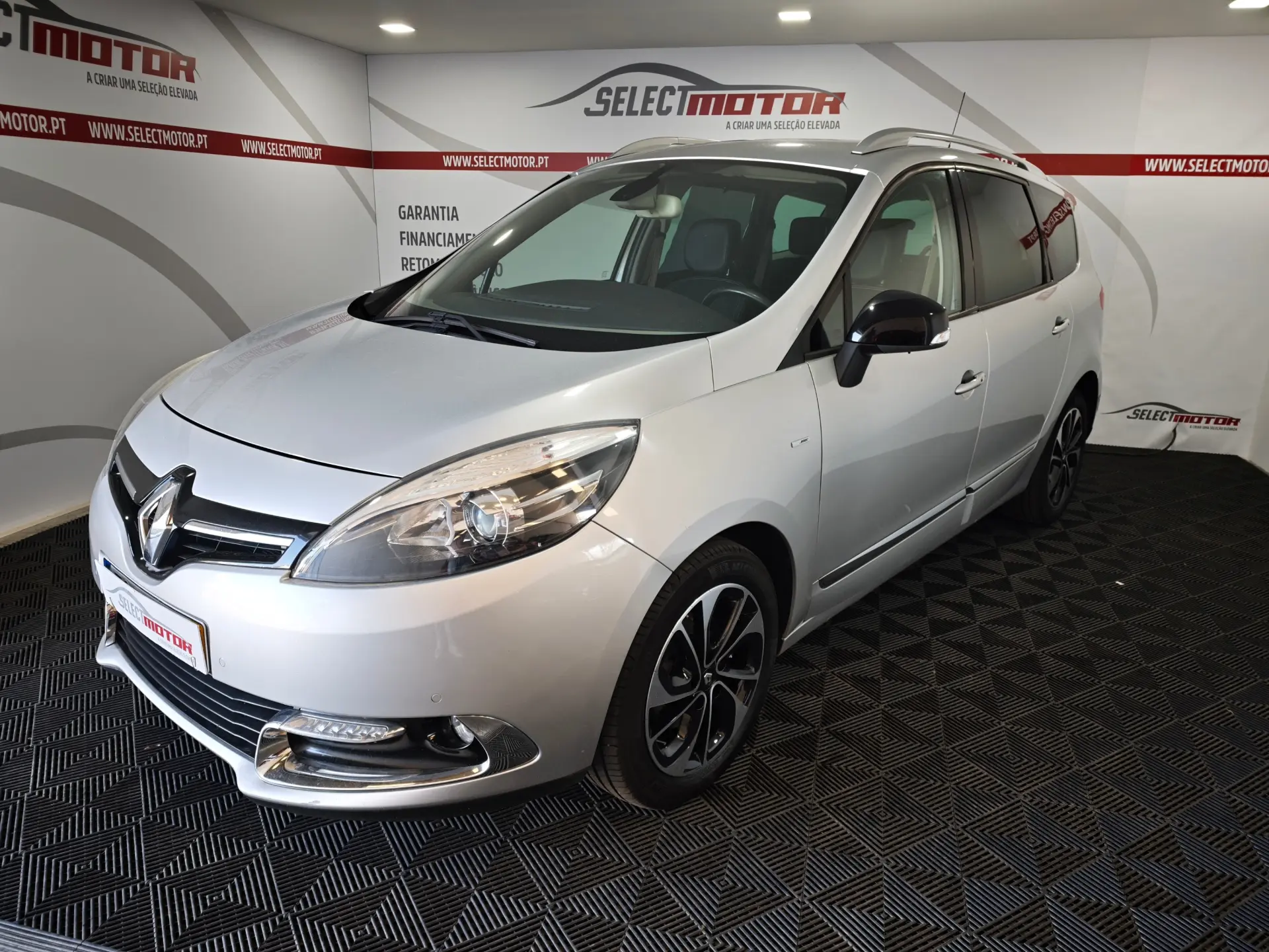 Renault Grand Scénic 1.5 dCi Bose Edition SS 2