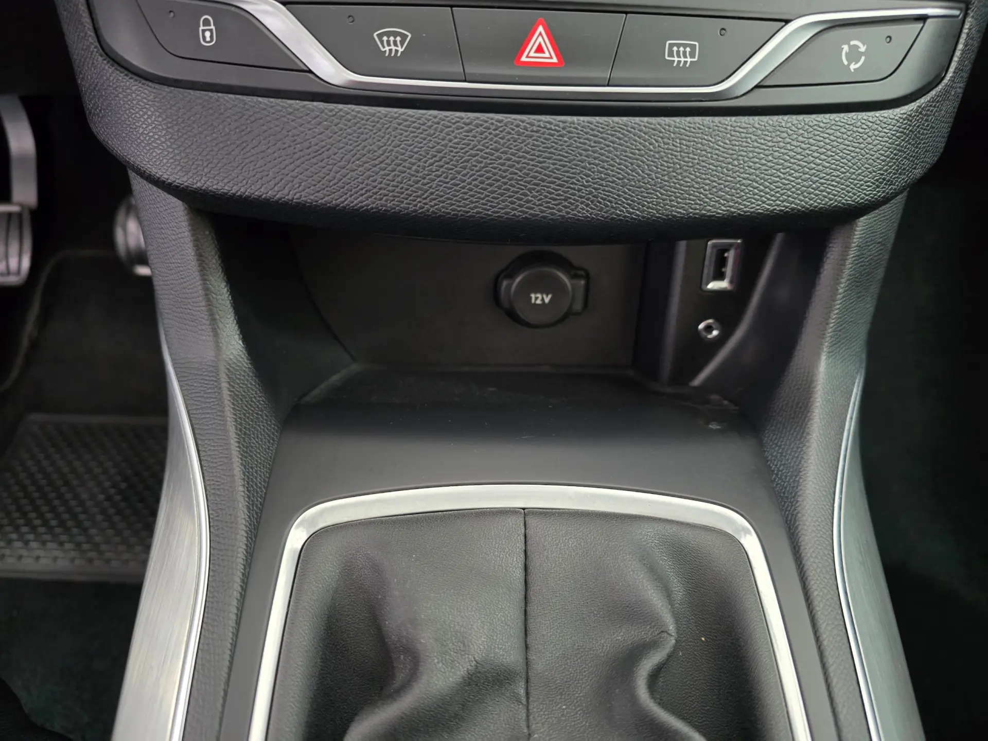 Peugeot 308 1.2 PureTech Allure Pack 10
