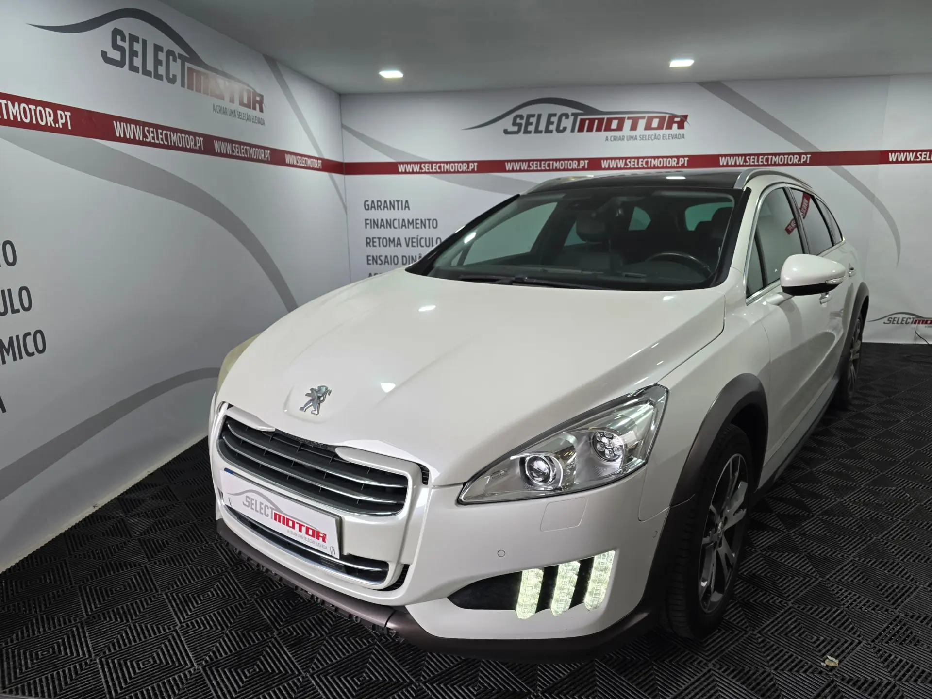 Peugeot 508 RXH 2.0 HDi Hybrid4 2-Tronic 2