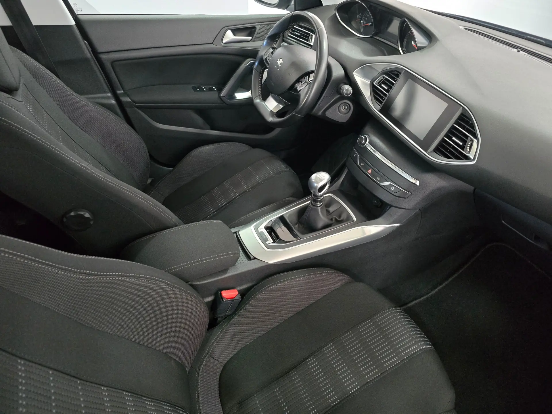Peugeot 308 1.2 PureTech Allure Pack 21