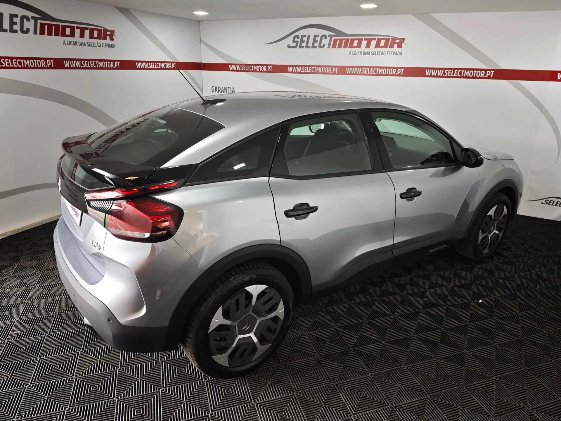 Citroen C4 1.2 PureTech Feel Pack EAT8 6