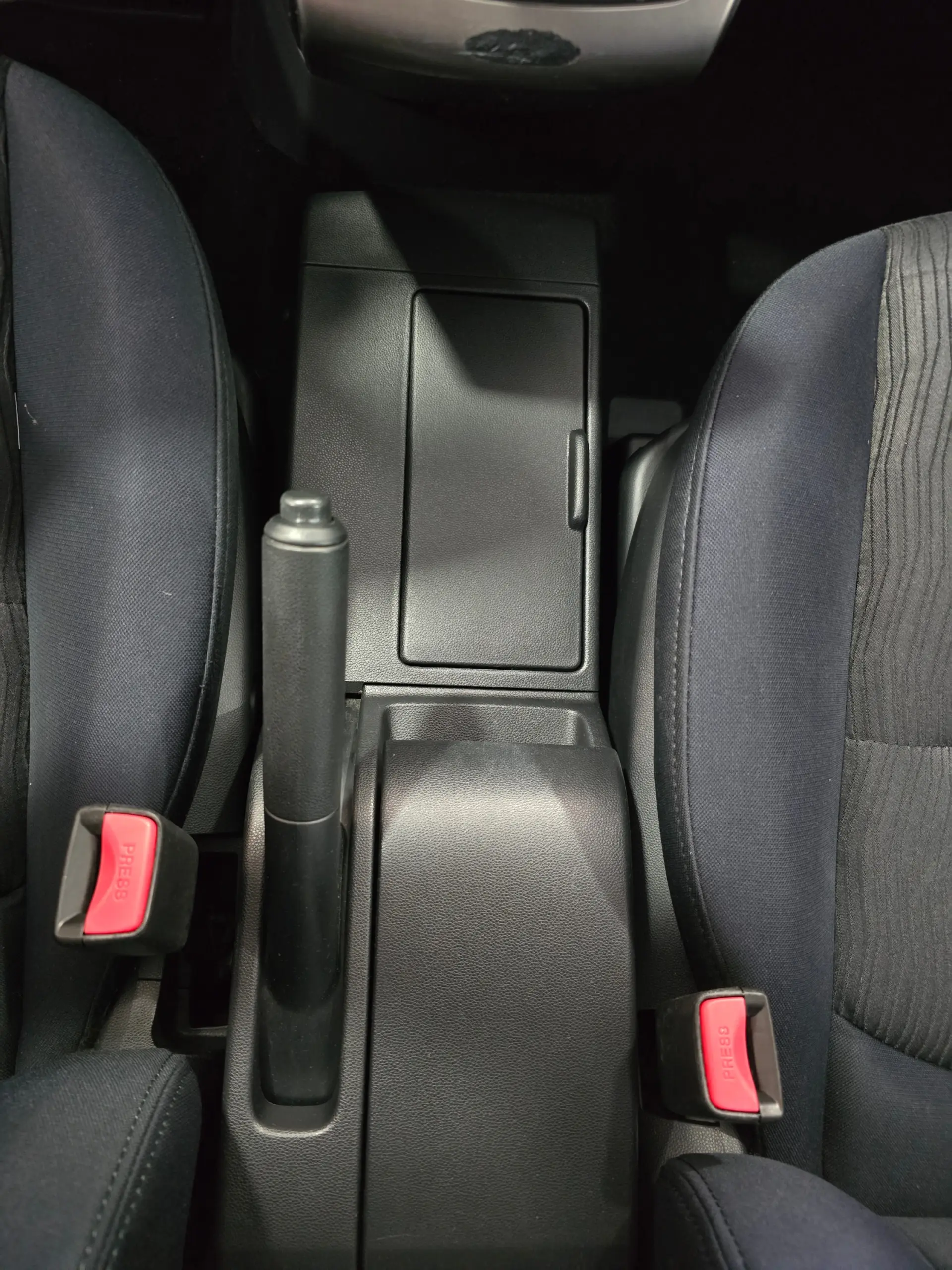 Mazda 5 MZR-CD 2.0 Comfort 11