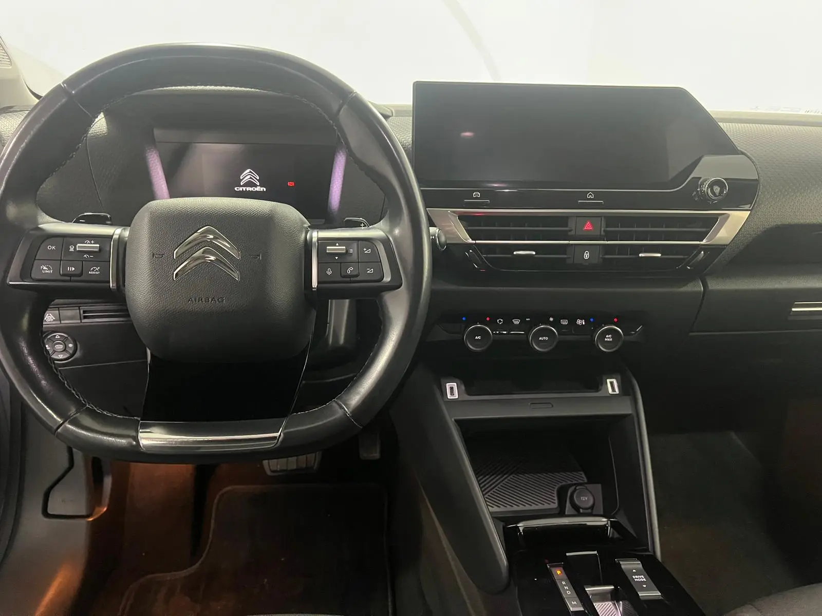 Citroën C4 1.2 PureTech Shine EAT8 10