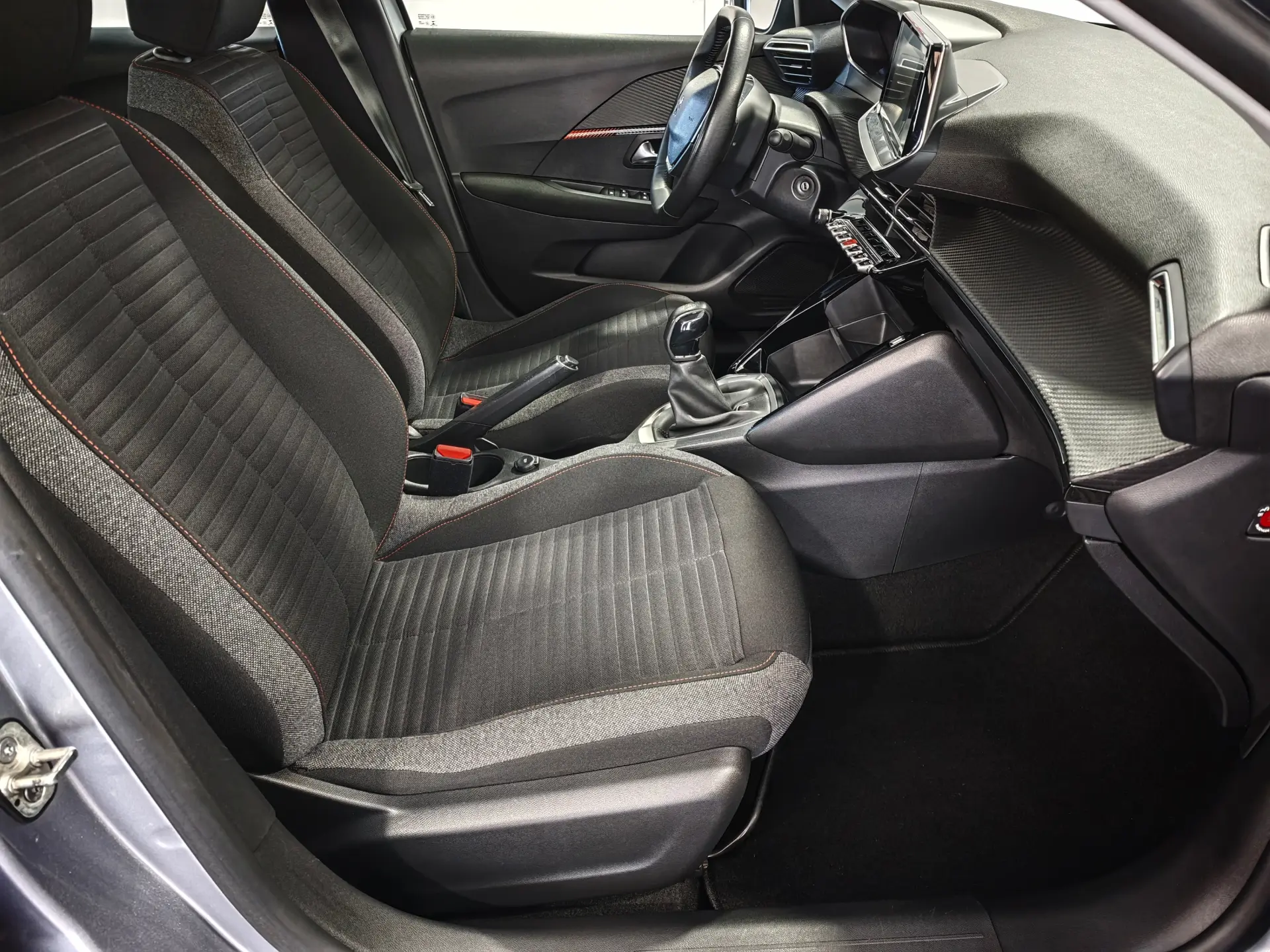 Peugeot 208 1.2 PureTech Active 25