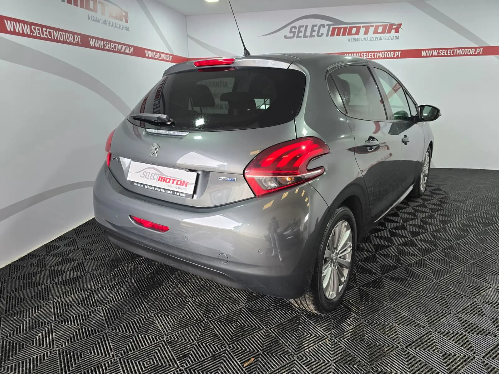 Peugeot 208 1.6 BlueHDi Active 5