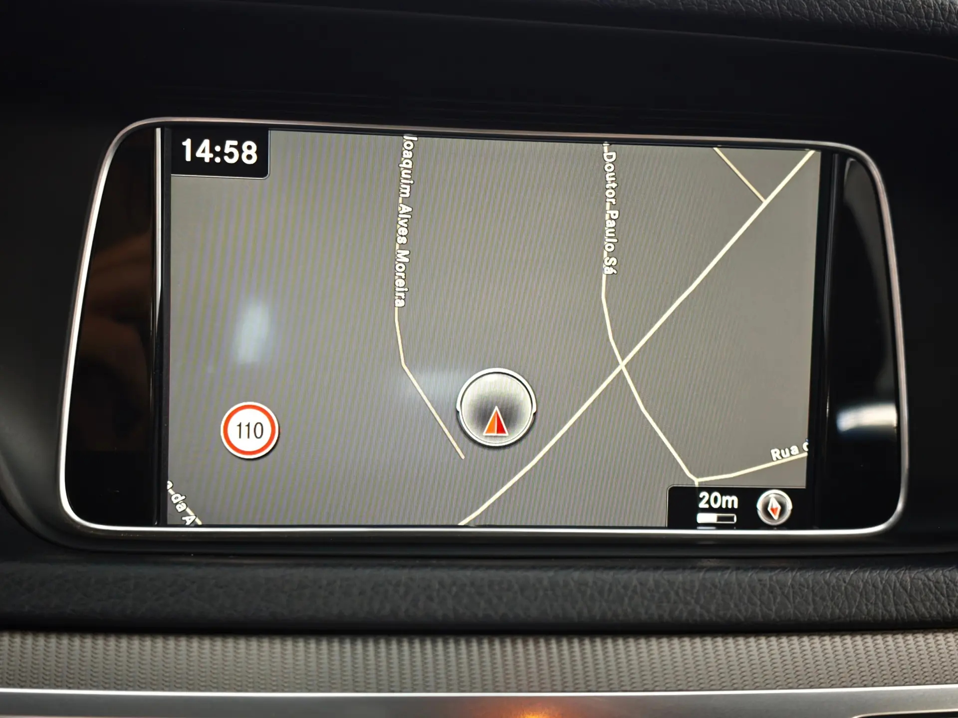 Mercedes-Benz E 220 BlueTEC BE Edition Auto. 10