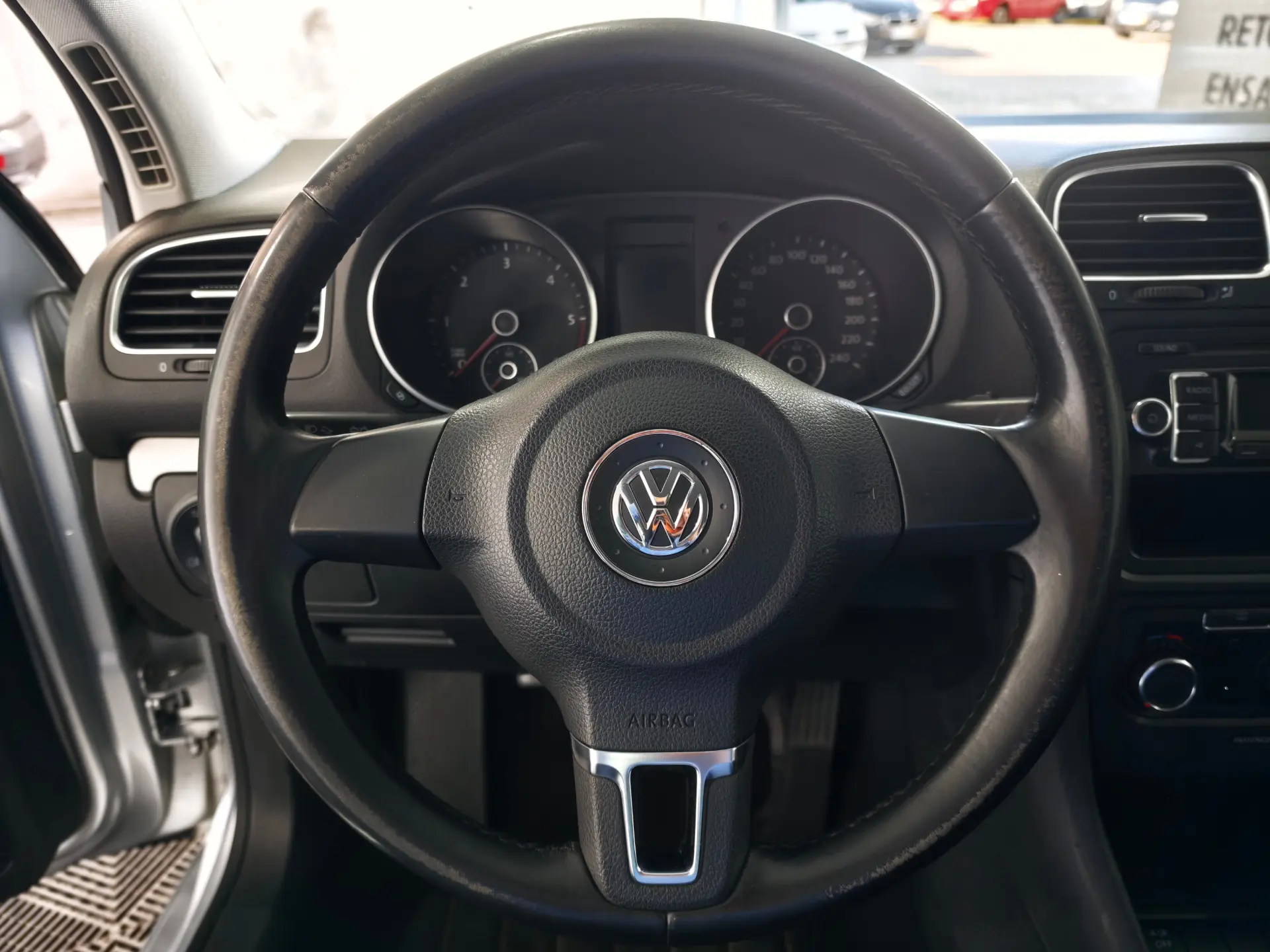 Volkswagen Golf 1.6 TDi Confortline 12