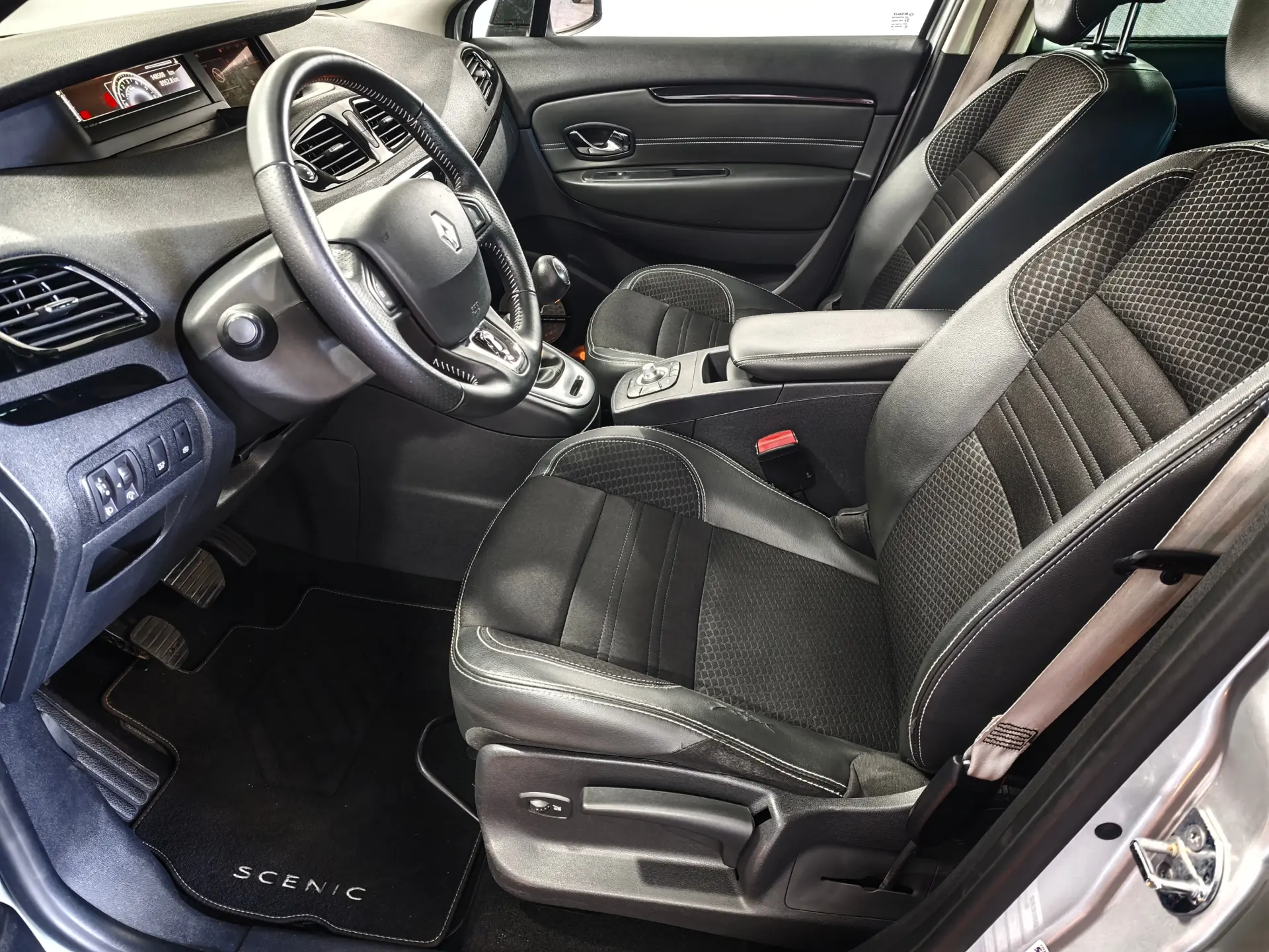 Renault Grand Scénic 1.5 dCi Bose Edition SS 21