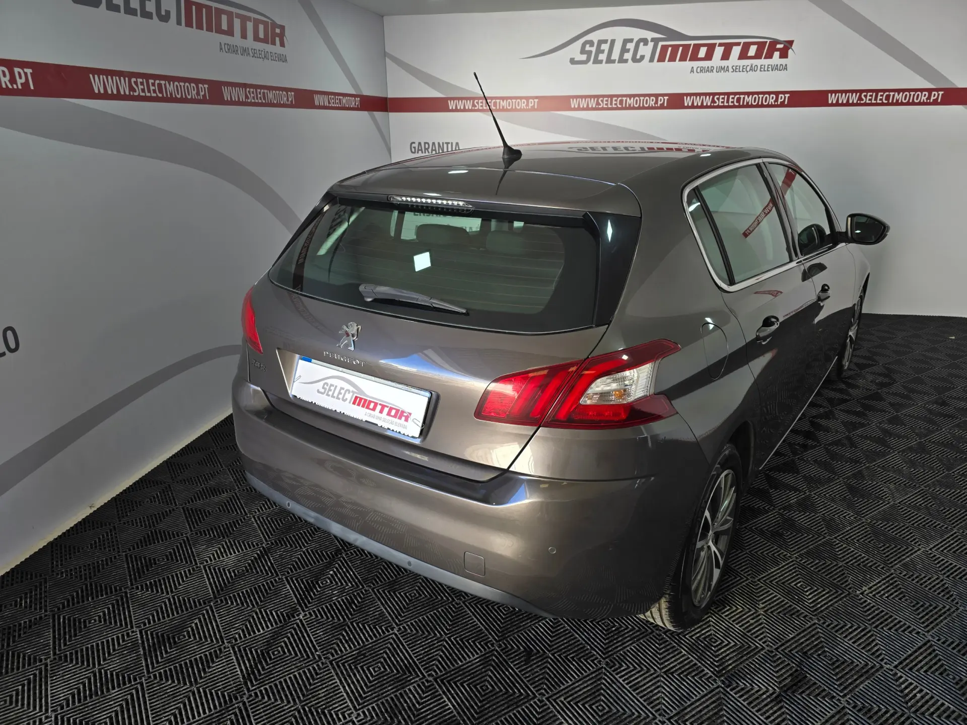 Peugeot 308 1.2 PureTech Allure Pack 6