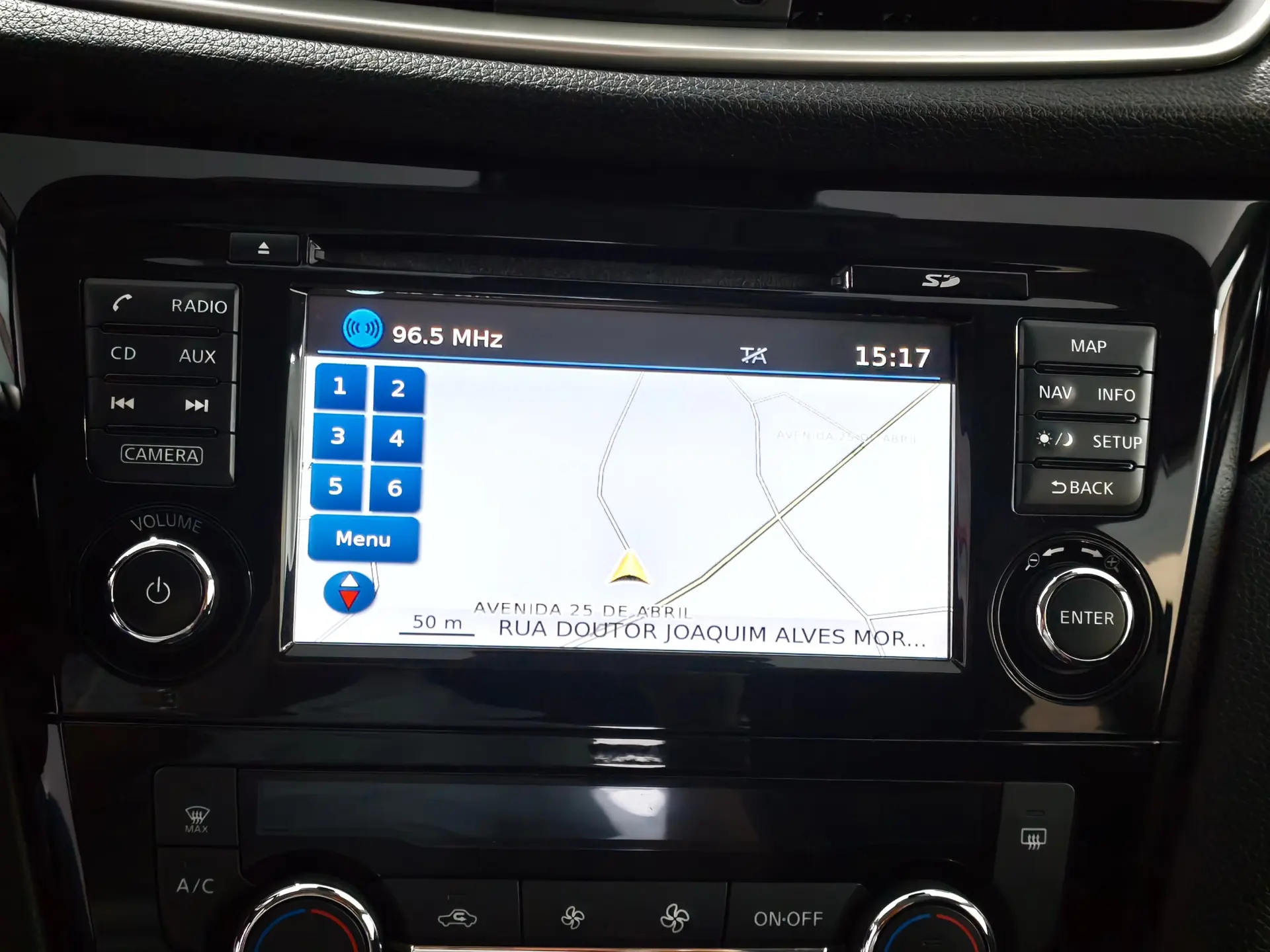 Nissan Qashqai 1.5 dCi N-Connecta 18 9