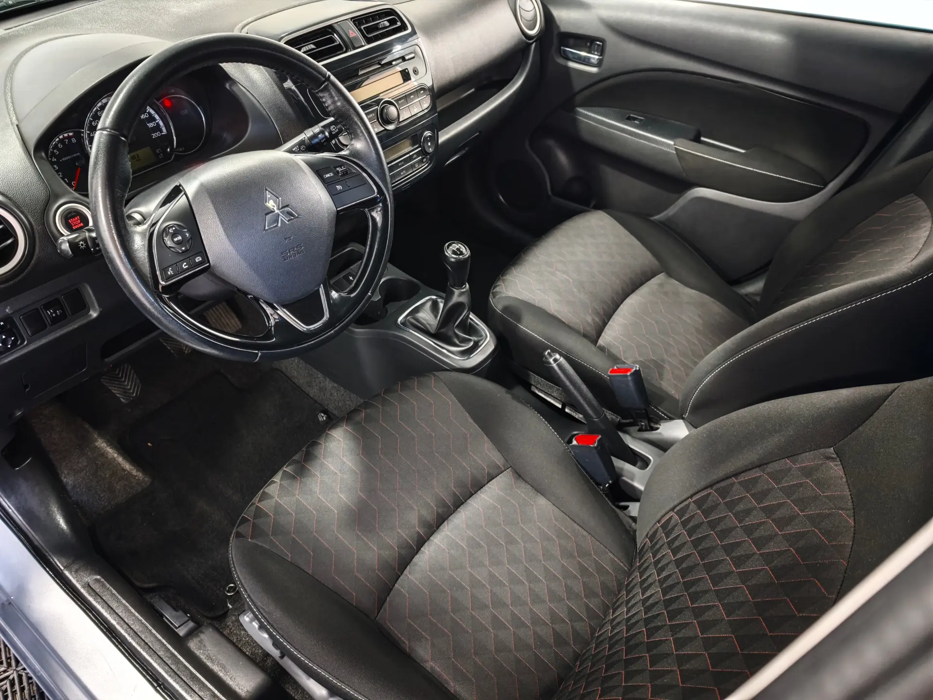 Mitsubishi Space Star 1.2 Intense 18