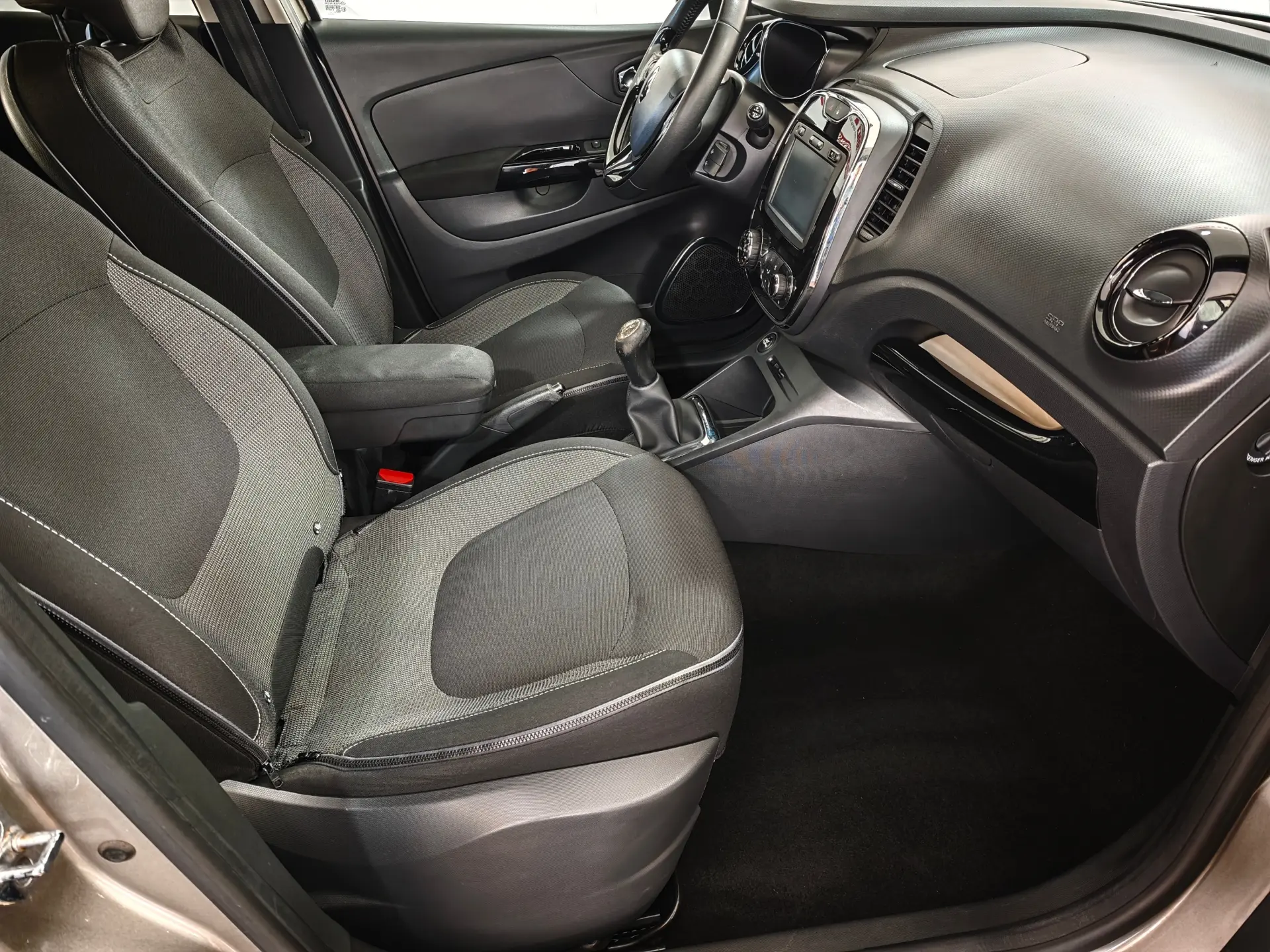 Renault Captur 1.5 dCi 25