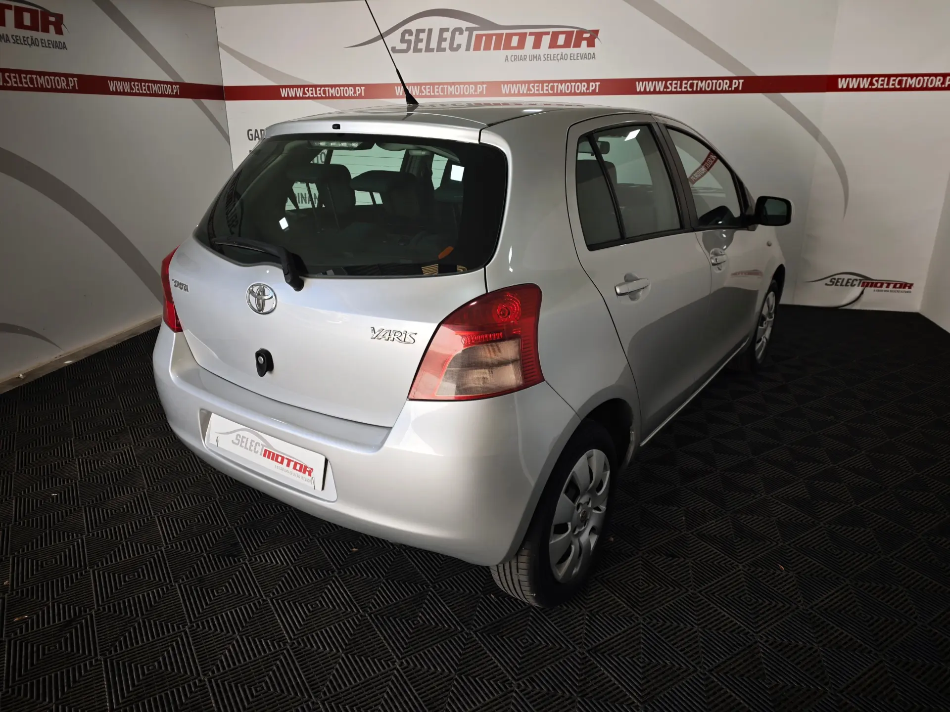 Toyota Yaris 1.0 VVT-i Comfort 5
