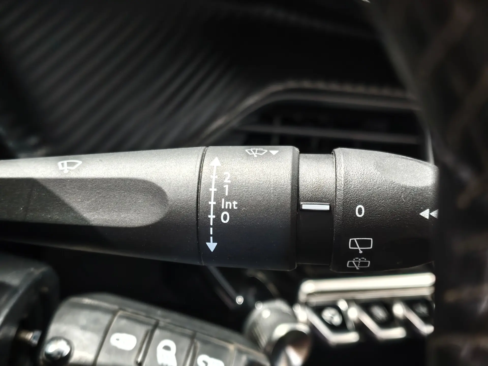 Peugeot 208 1.2 PureTech Active 17