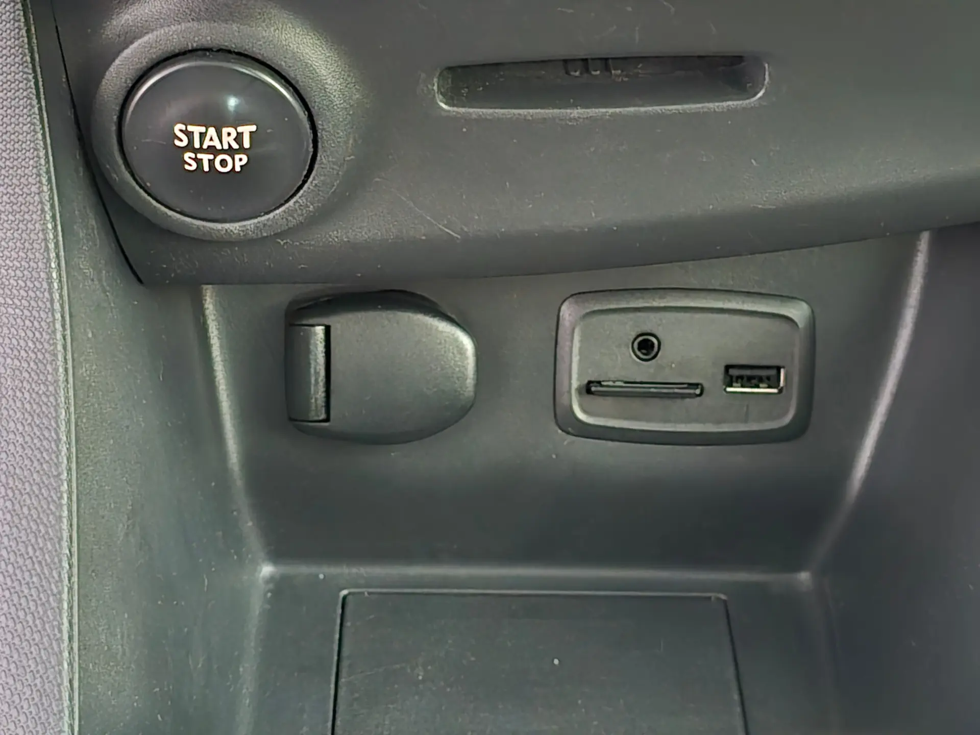 Renault Clio 1.2 TCE GT EDC 12