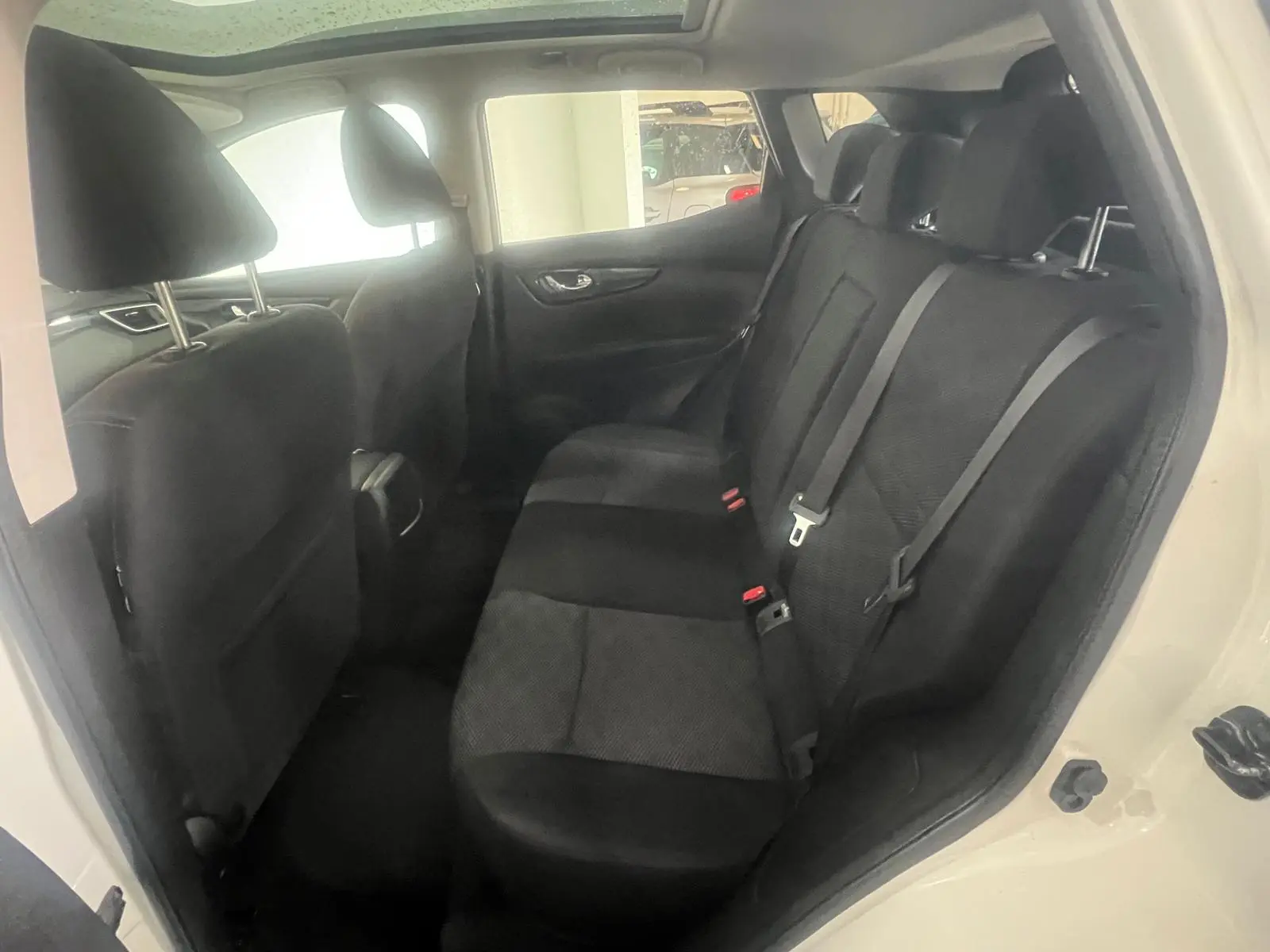 Nissan Qashqai 1.5 dCi N-Connecta 18 17