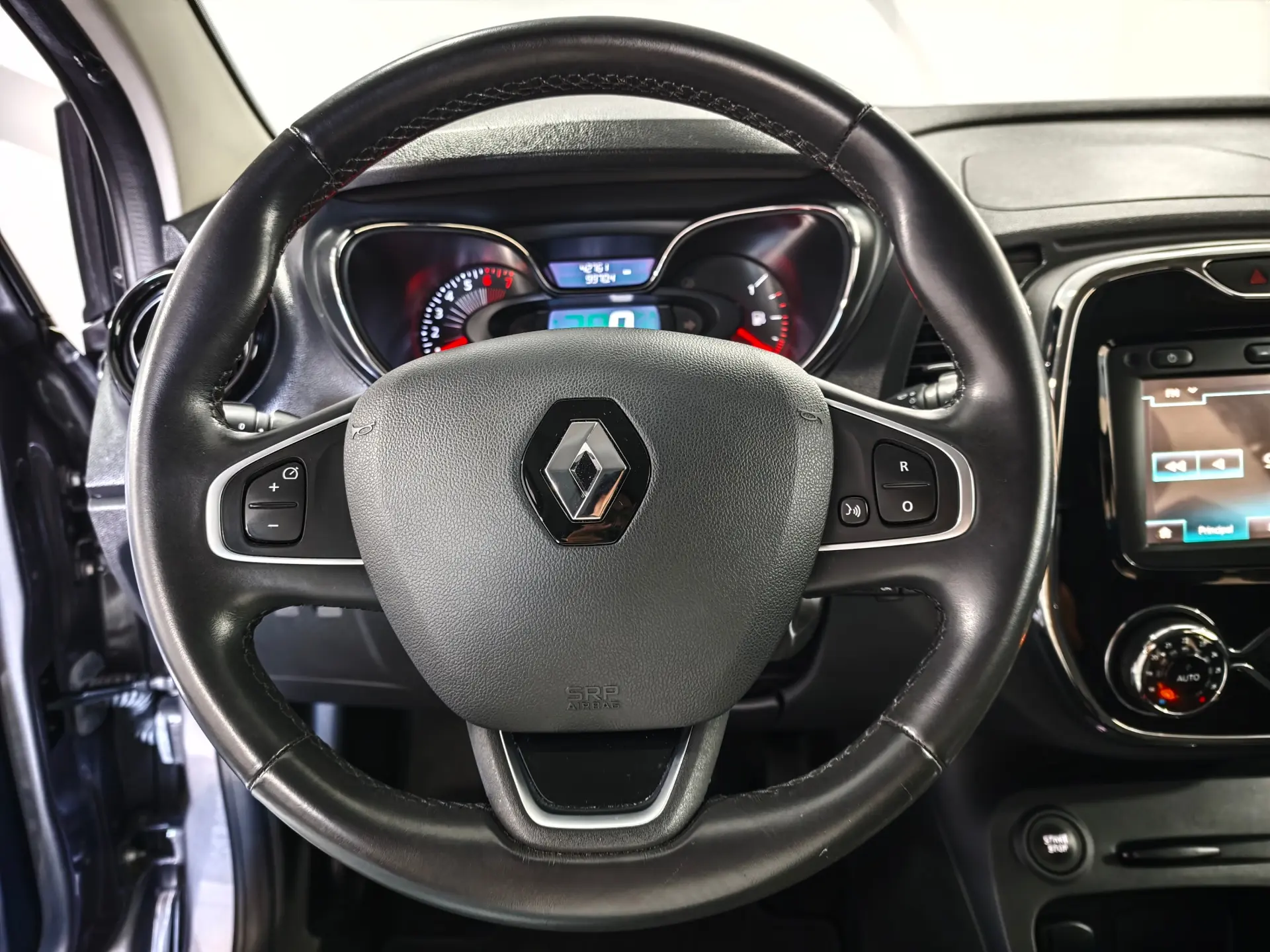 Renault Captur 0.9 TCE Exclusive 16