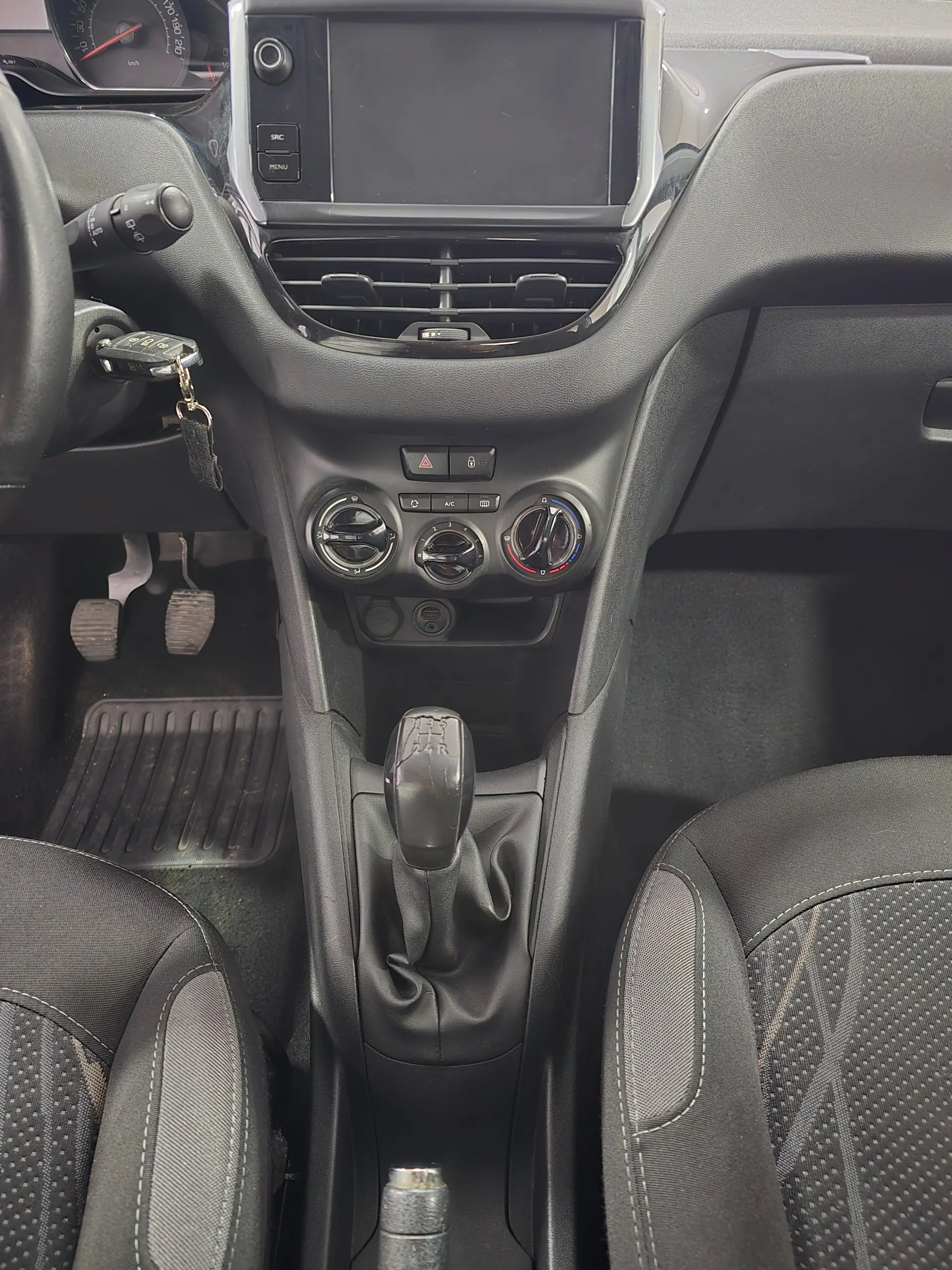 Peugeot 208 1.4 HDi Active 11