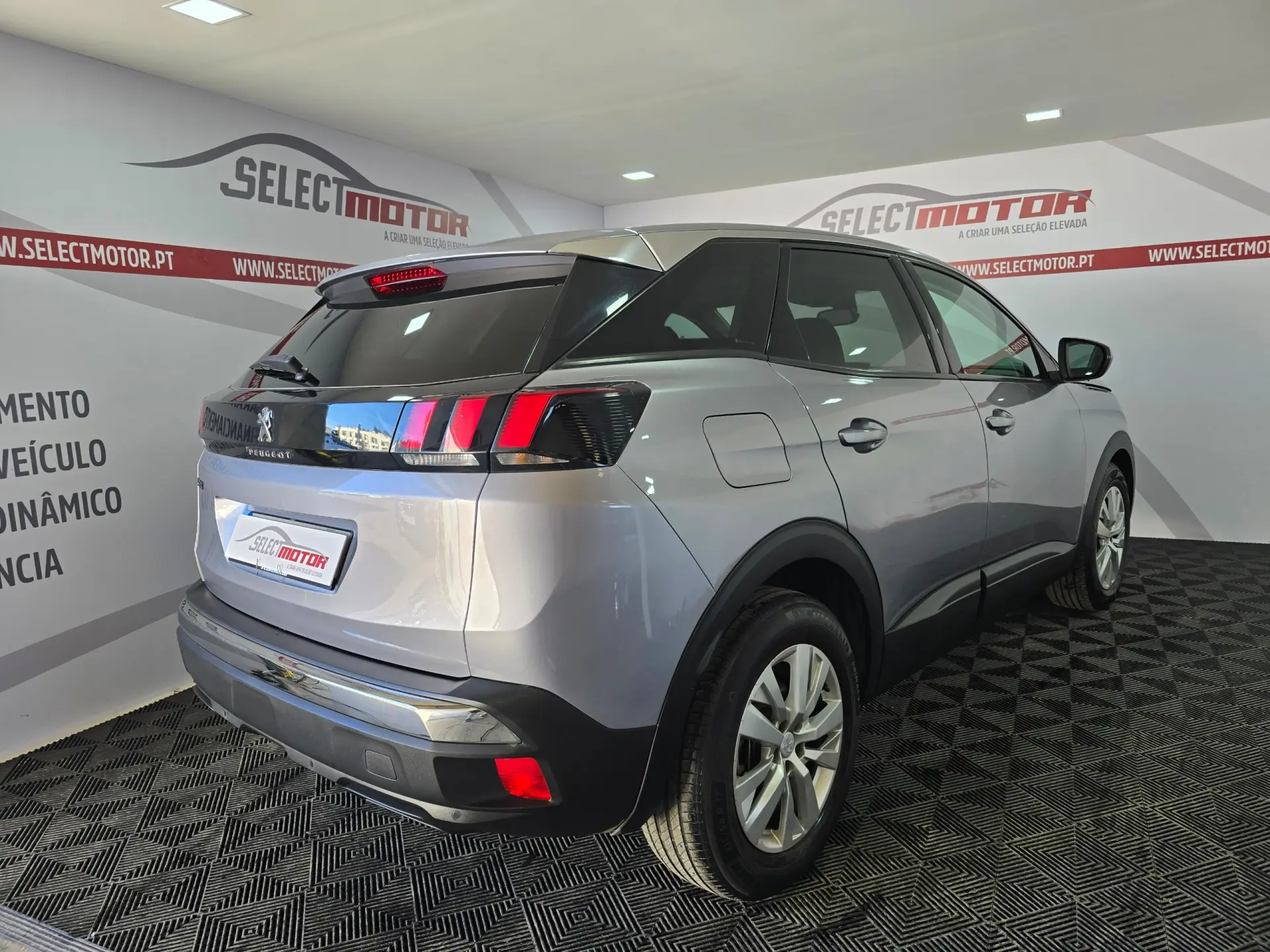 Peugeot 3008 PureTech 130 Stop & Start GPF EAT8 Active Pack 4