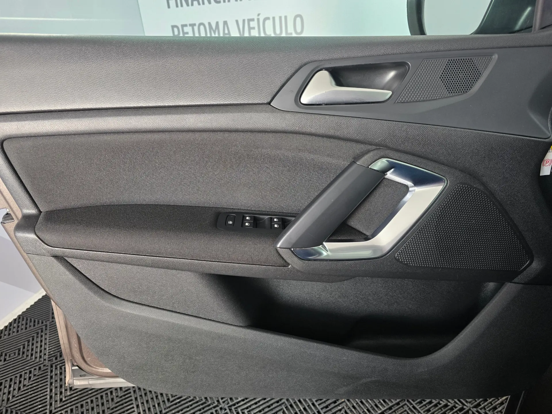 Peugeot 308 1.2 PureTech Allure Pack 15