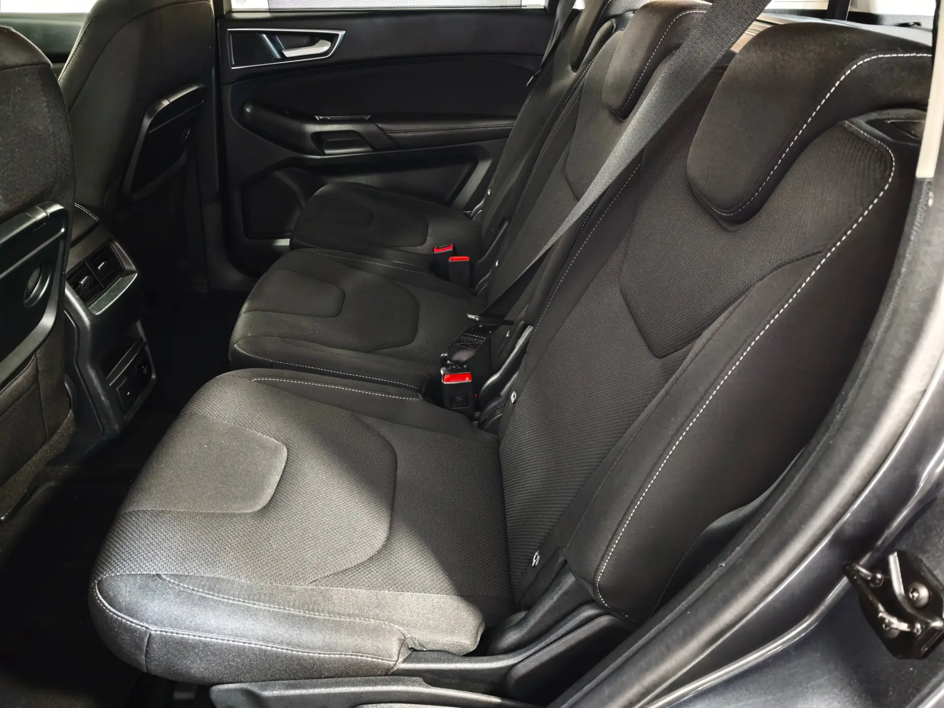 Ford S-Max 2.0 TDCi Titanium 20