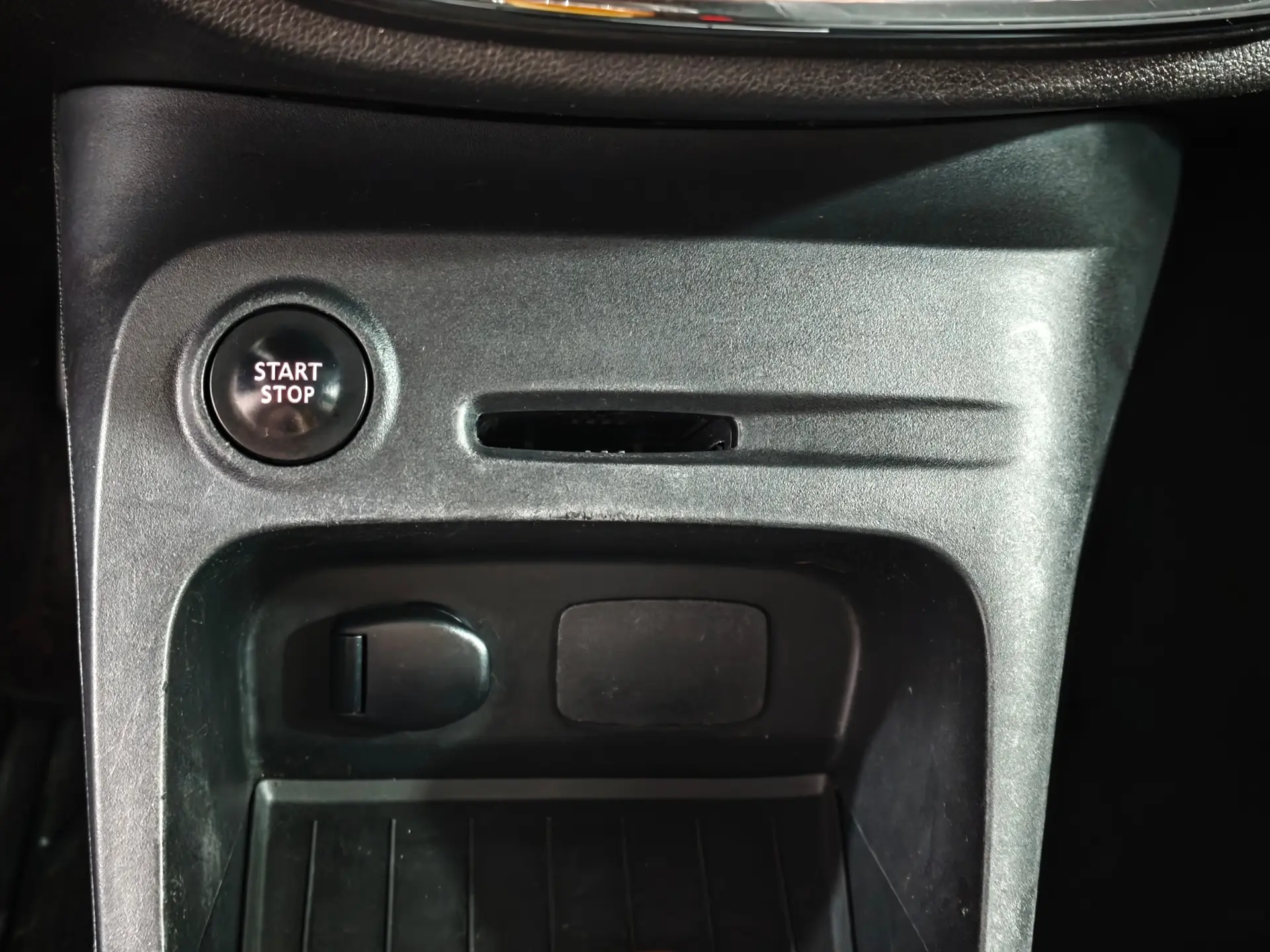 Renault Captur 1.5 dCi 13