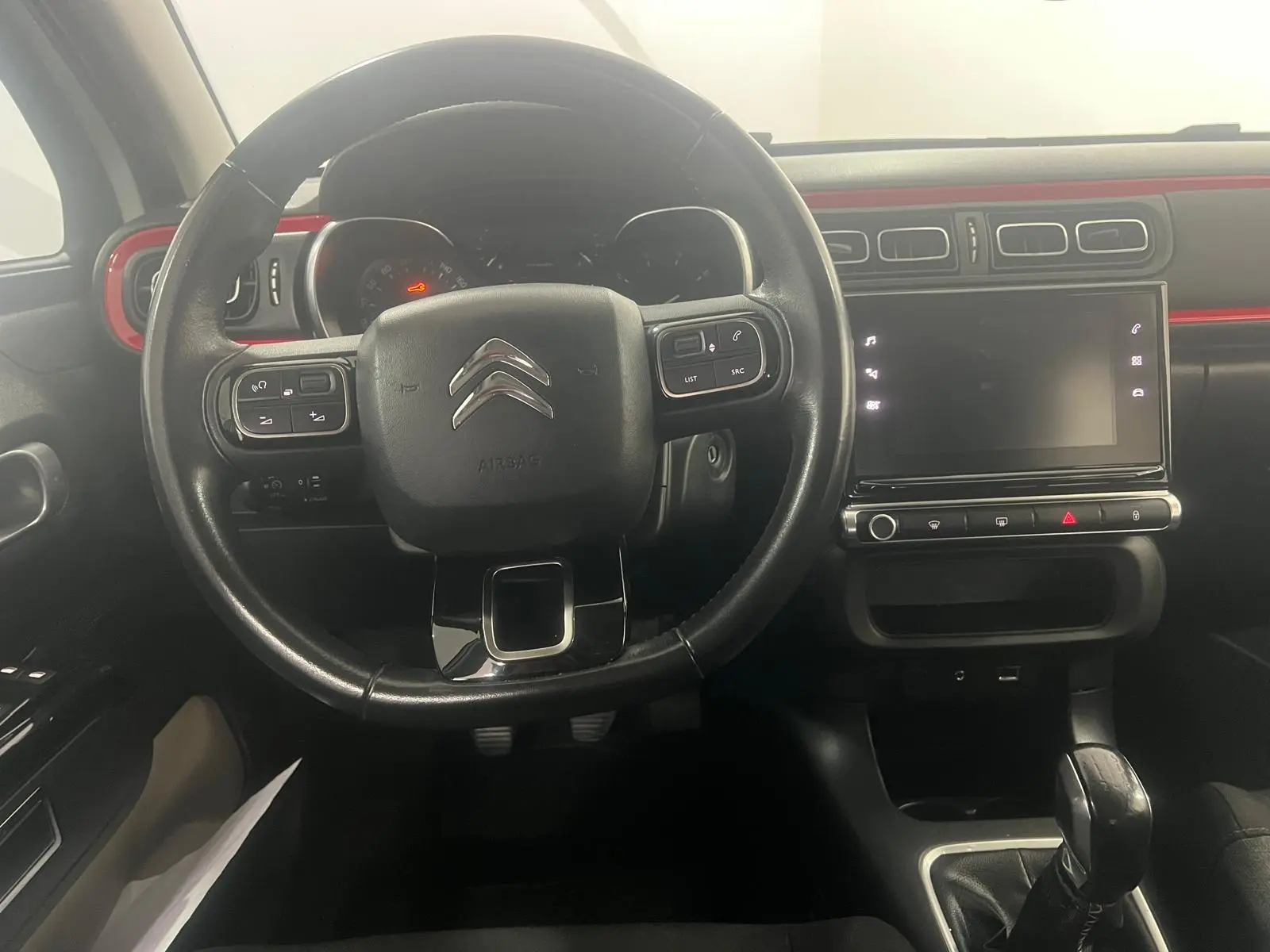 Citroen C3 1.2 PureTech Shine 6