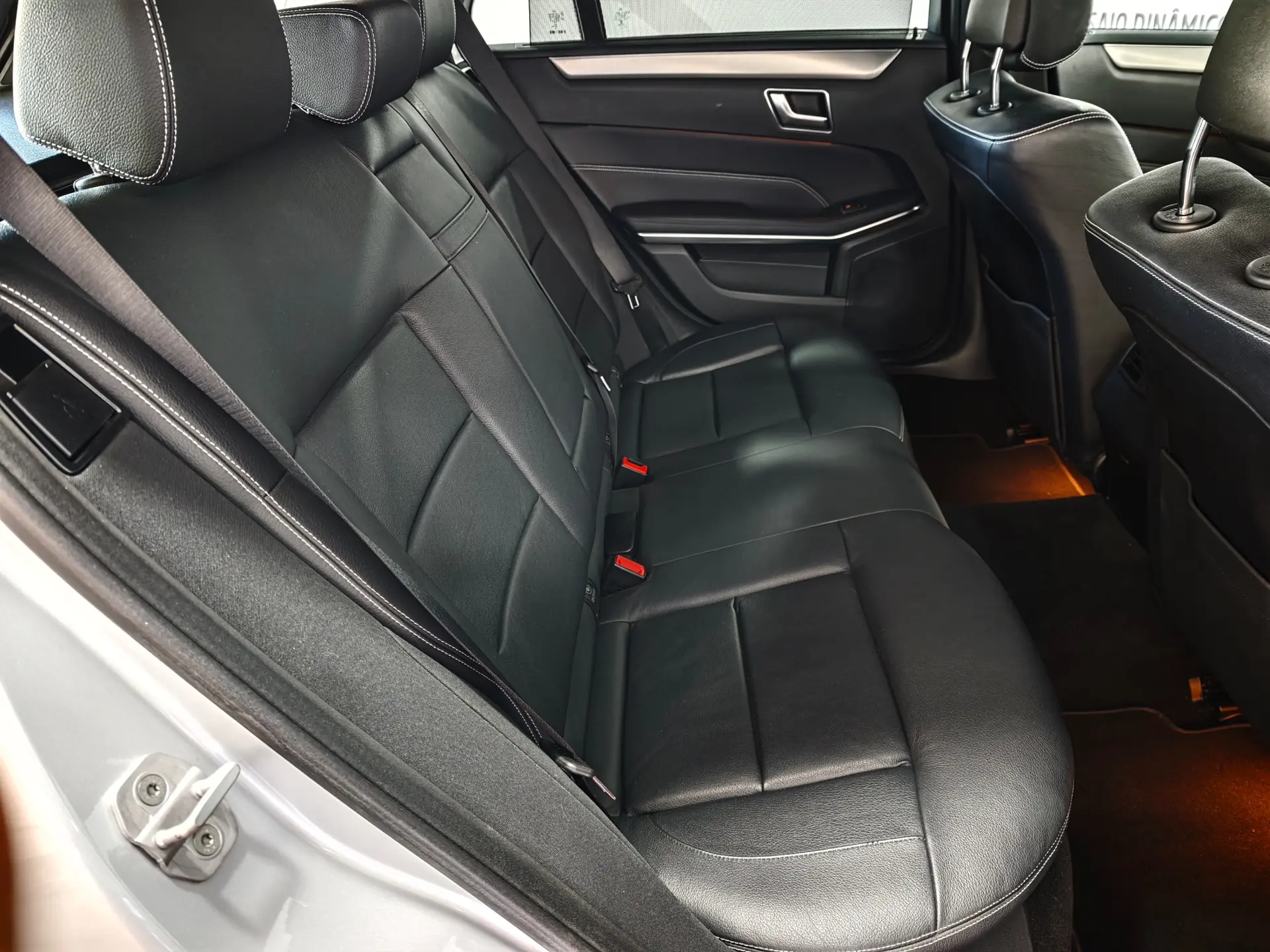 Mercedes-Benz E 220 BlueTEC BE Edition Auto. 33