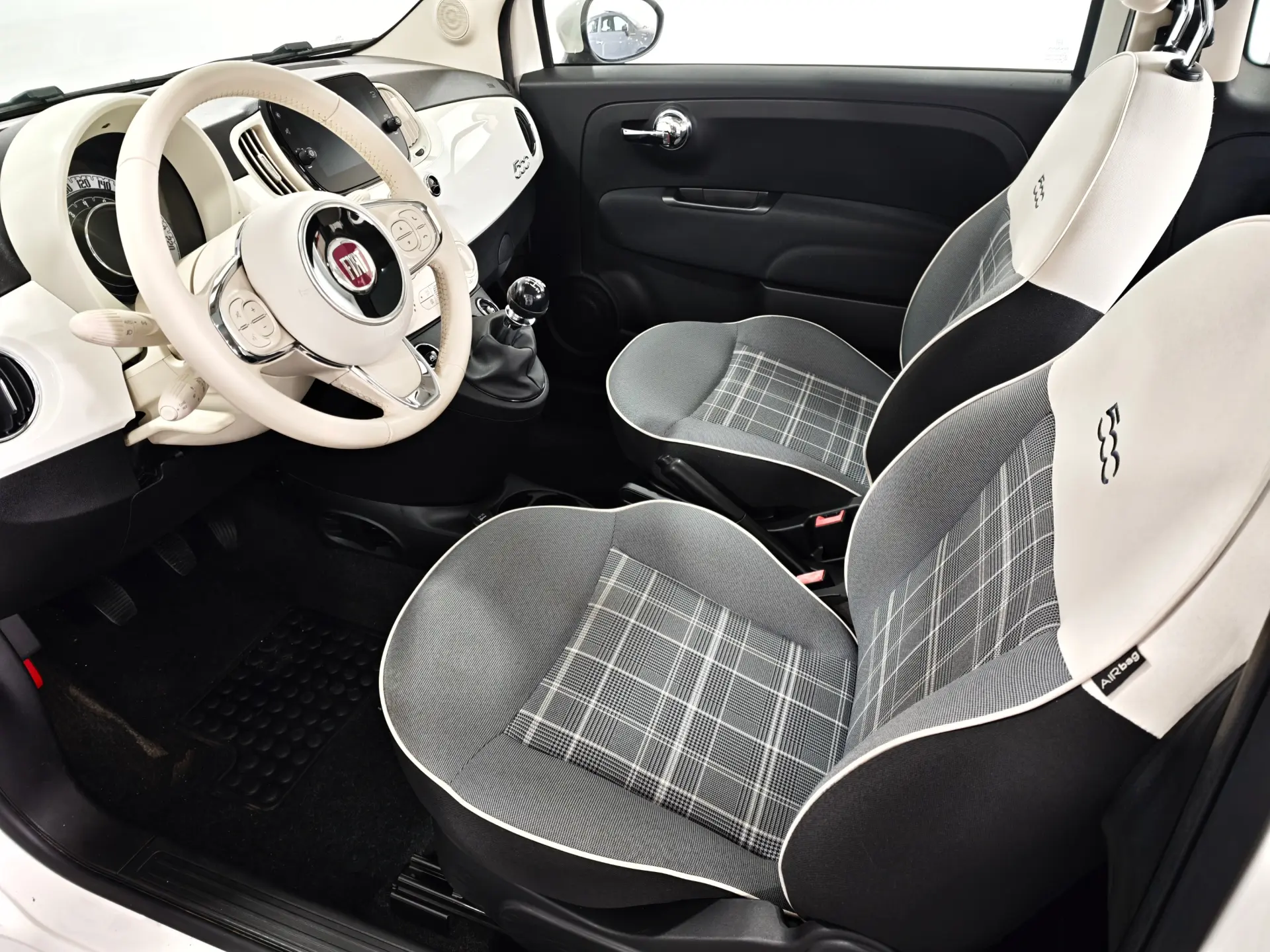 Fiat 500 1.2 Lounge S&S 17
