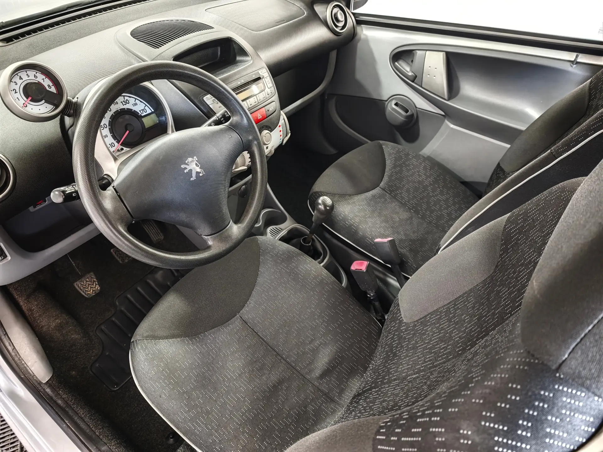 Peugeot 107 1.0 Active 18