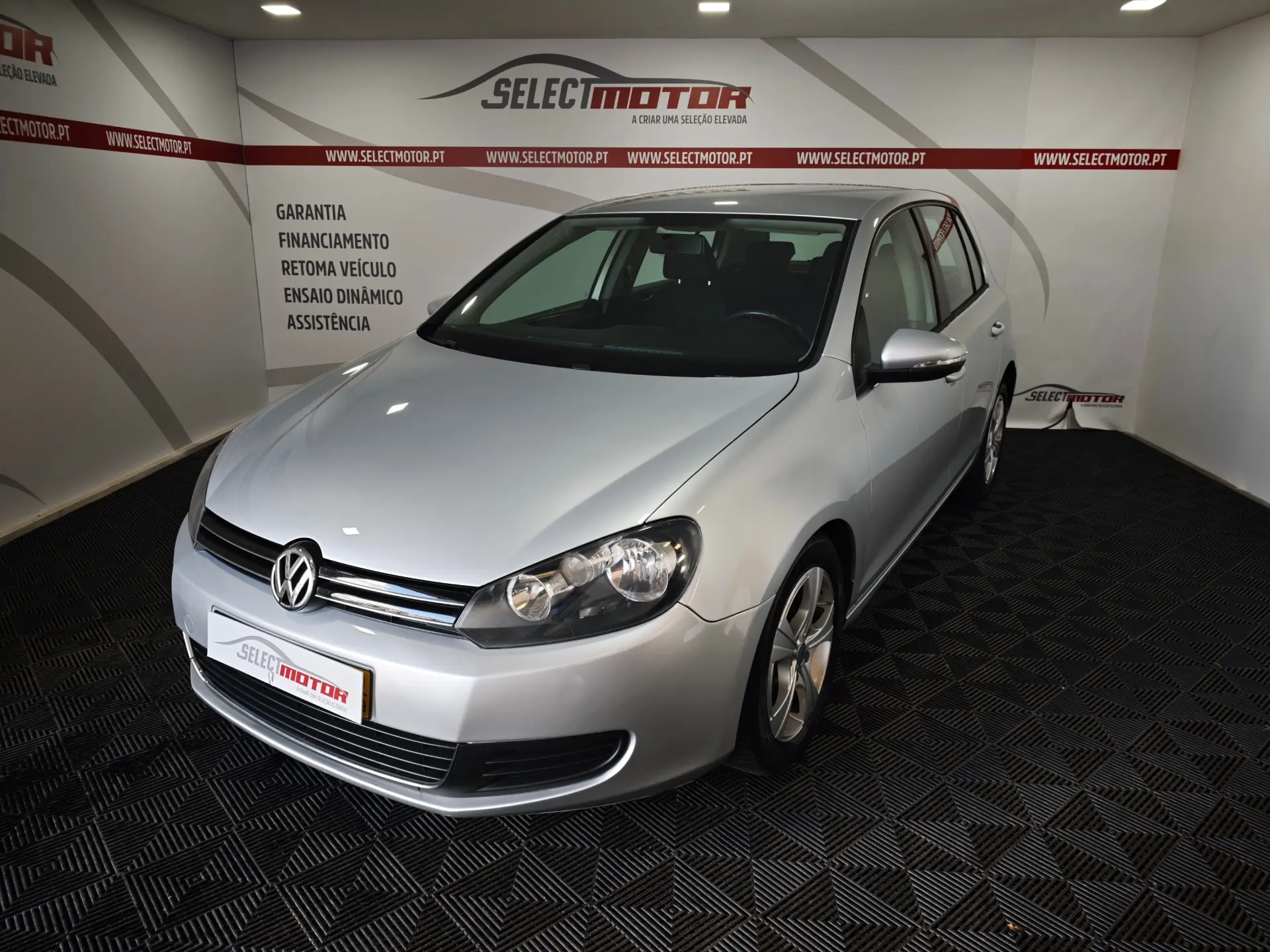 Volkswagen Golf 1.6 TDi Confortline 1
