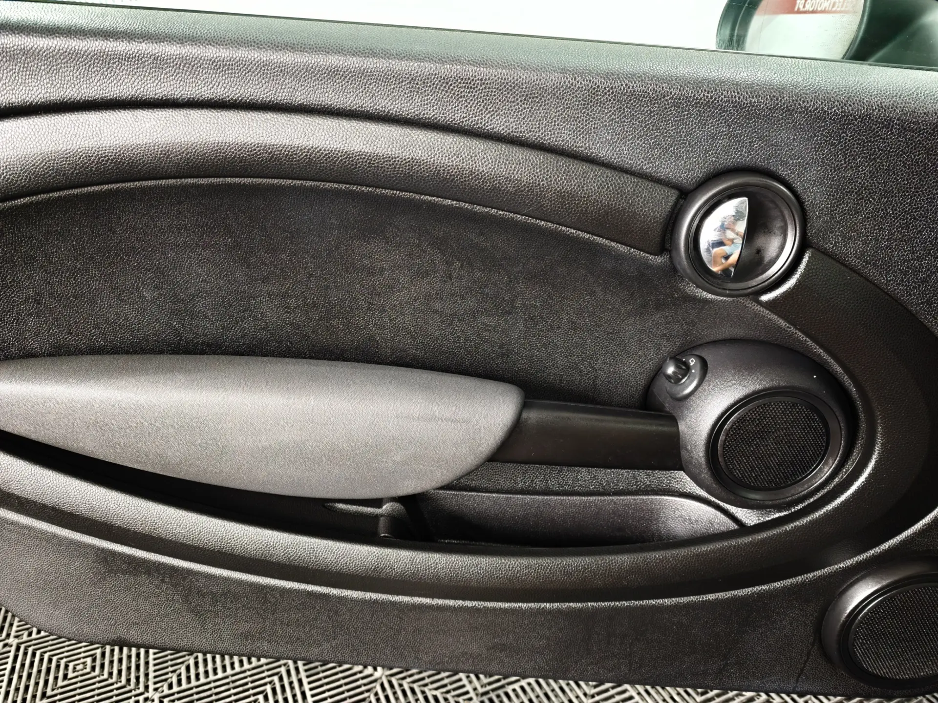 MINI 3 Portas Cooper 17